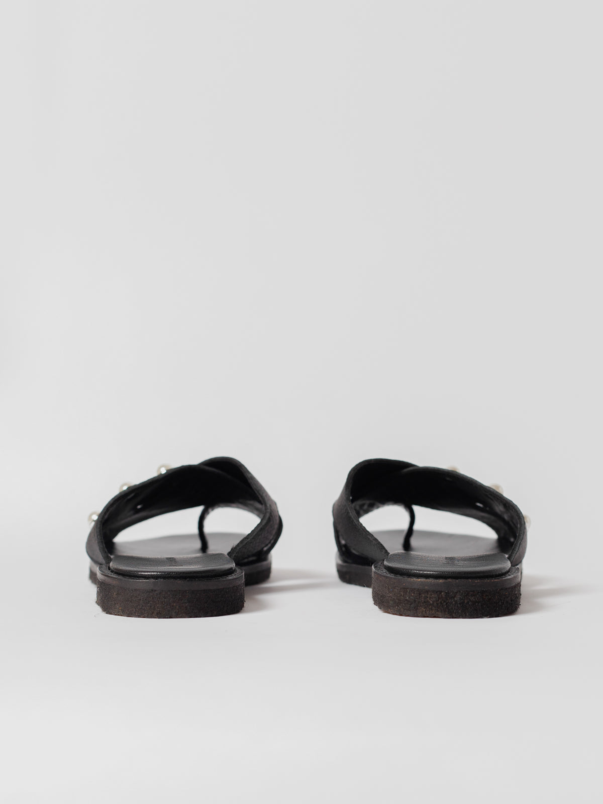 The Mette Black Leather with Pearls