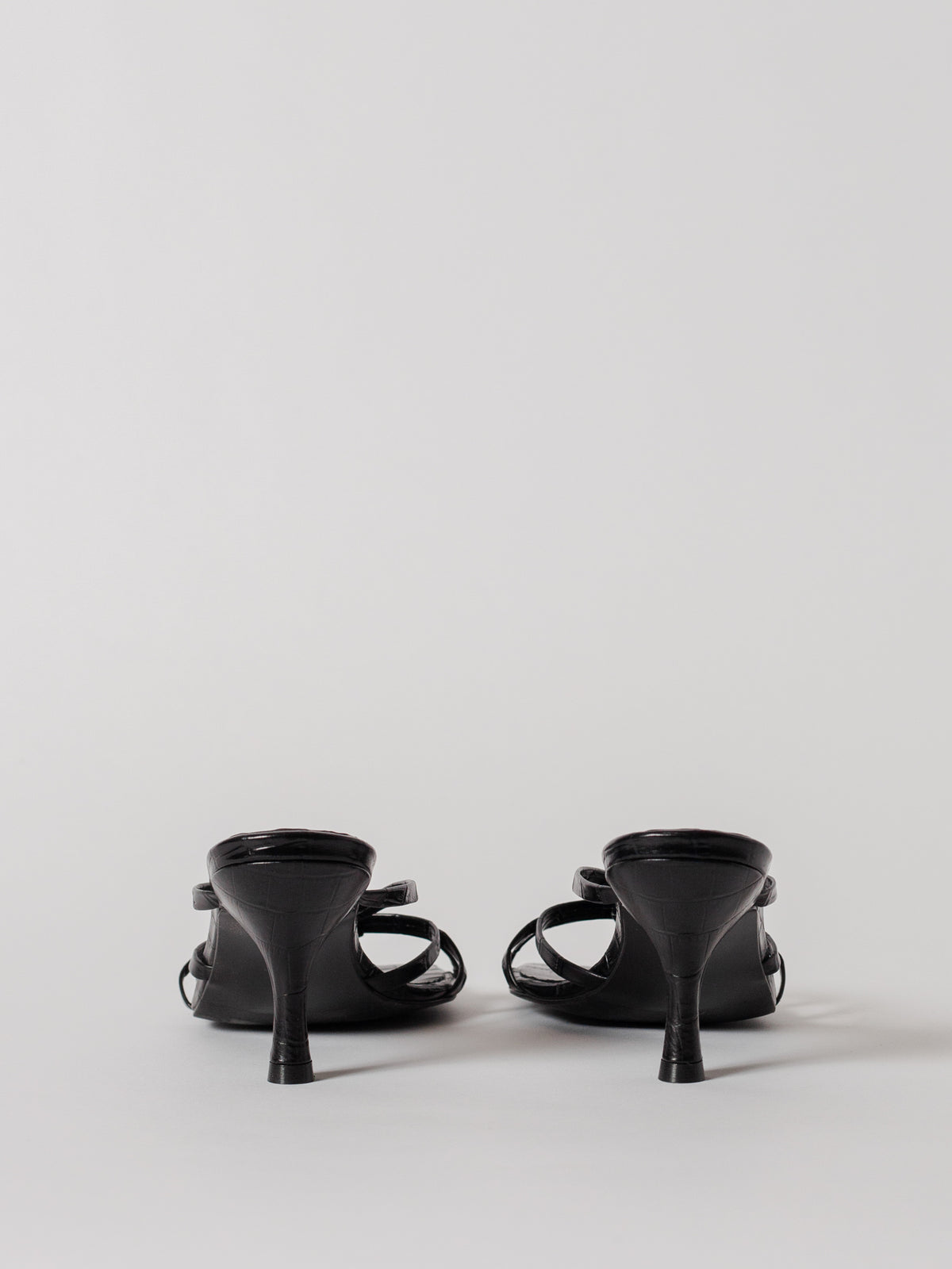 Blankens The Jennie Black heels in croc