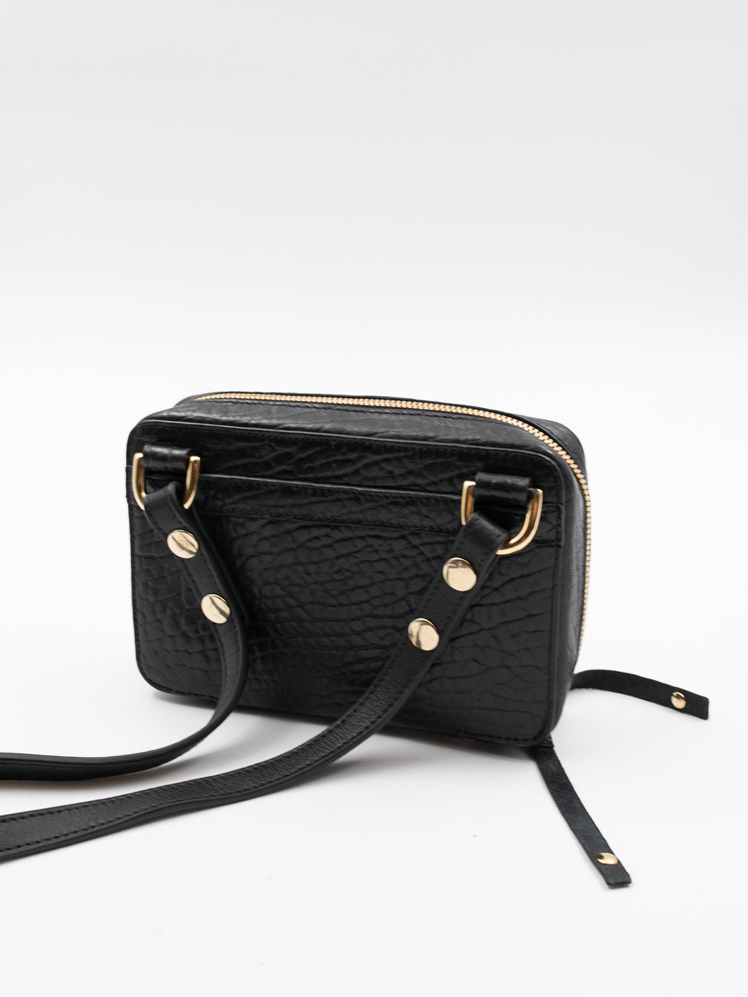Blankens The Montauk Midi Black Grain small bag black leather bag with gold details