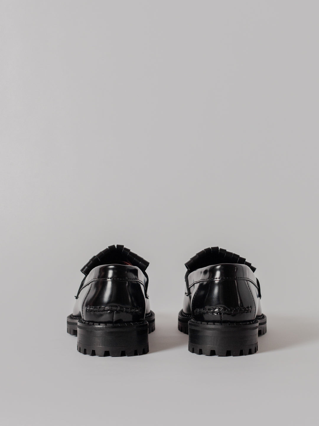 Blankens The Amal black loafer in leather with leather tassel in black. European leather sole in a rubber mix