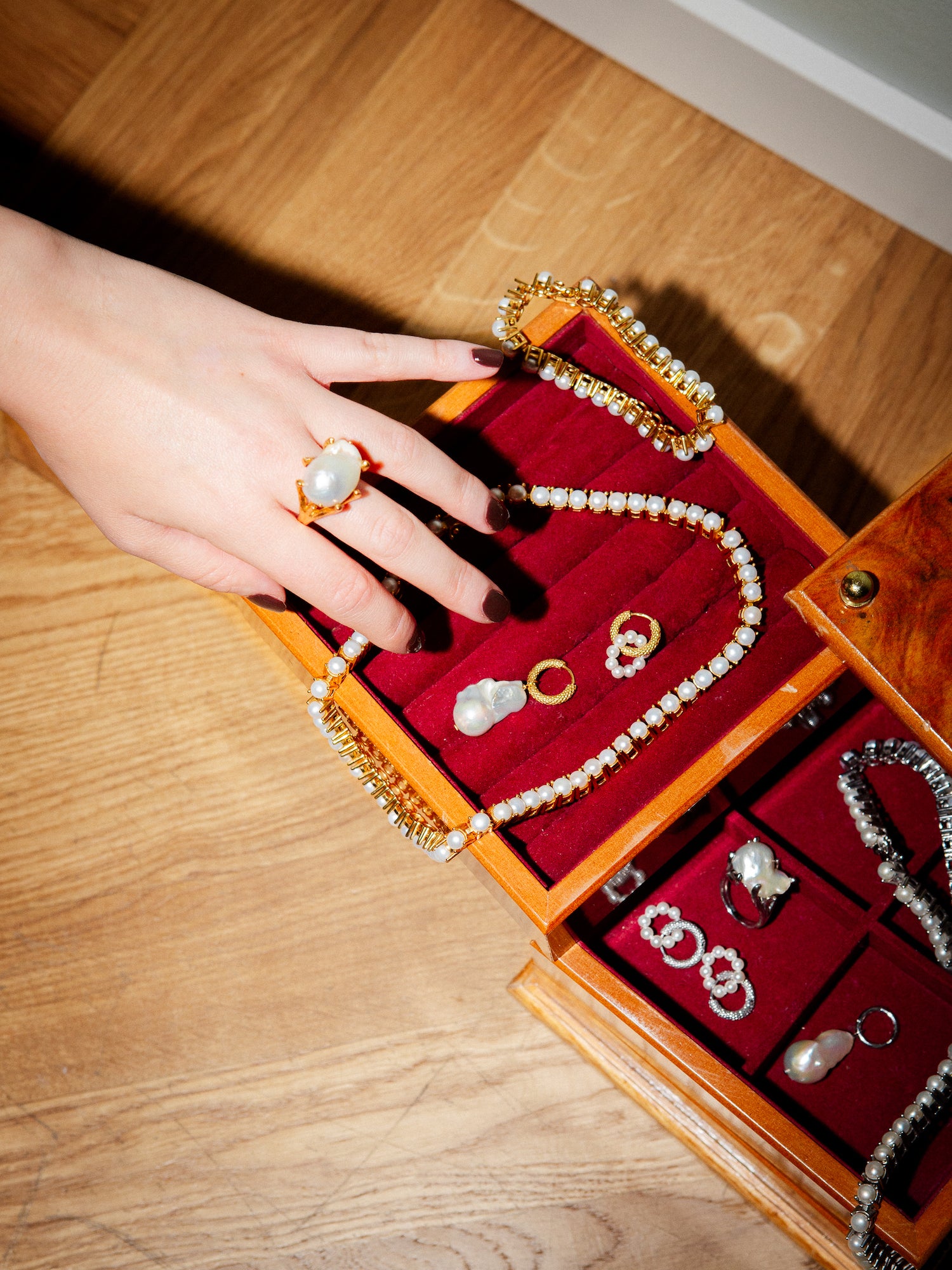 Blankens Baroque Pearl and Gold Ring