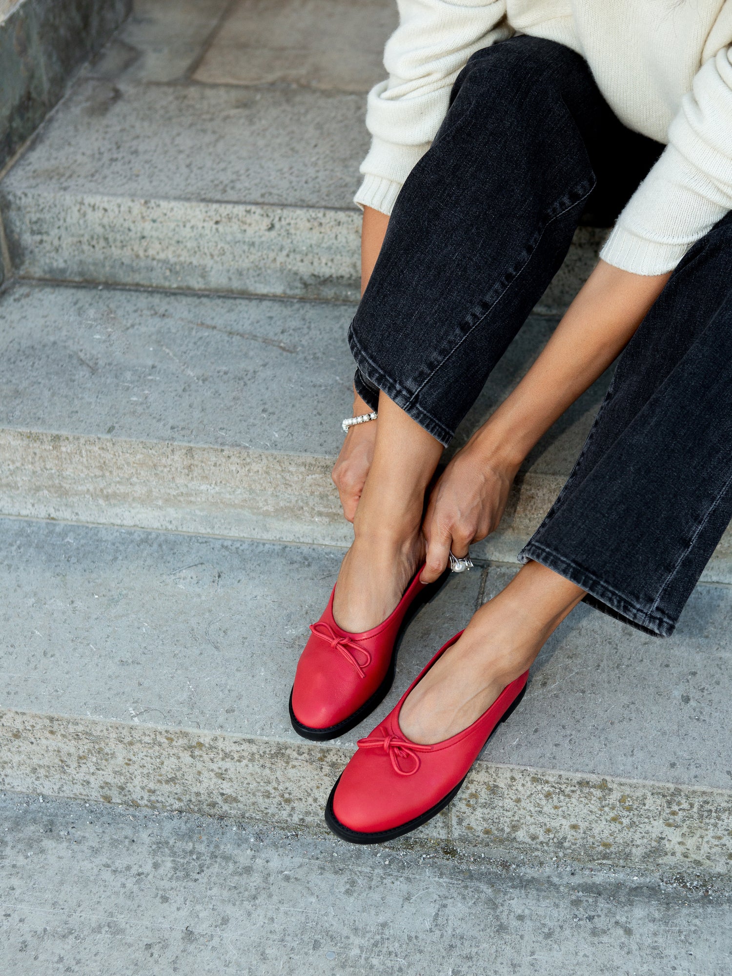 THE COCO FLAT RED