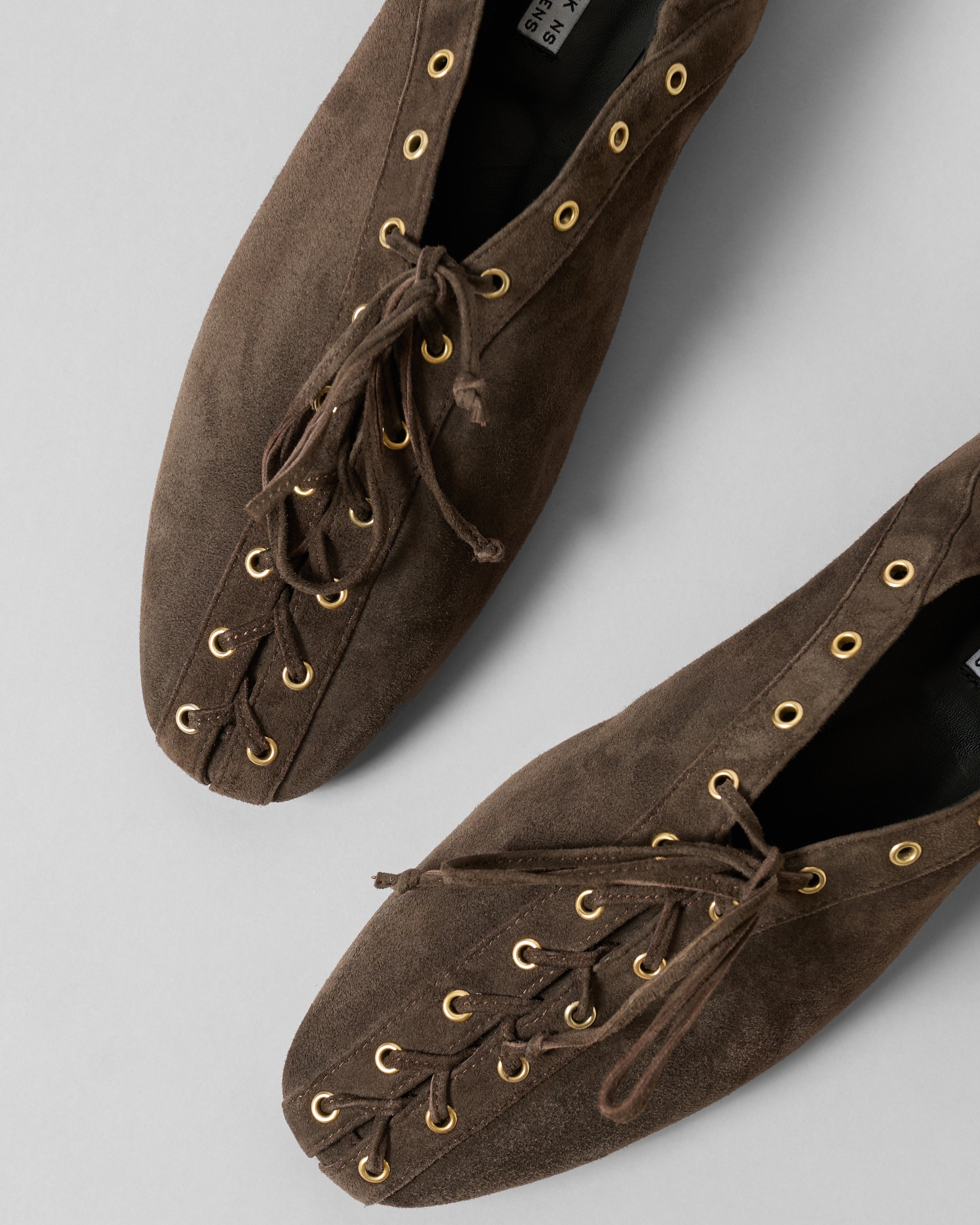 THE TEDDIE SUEDE