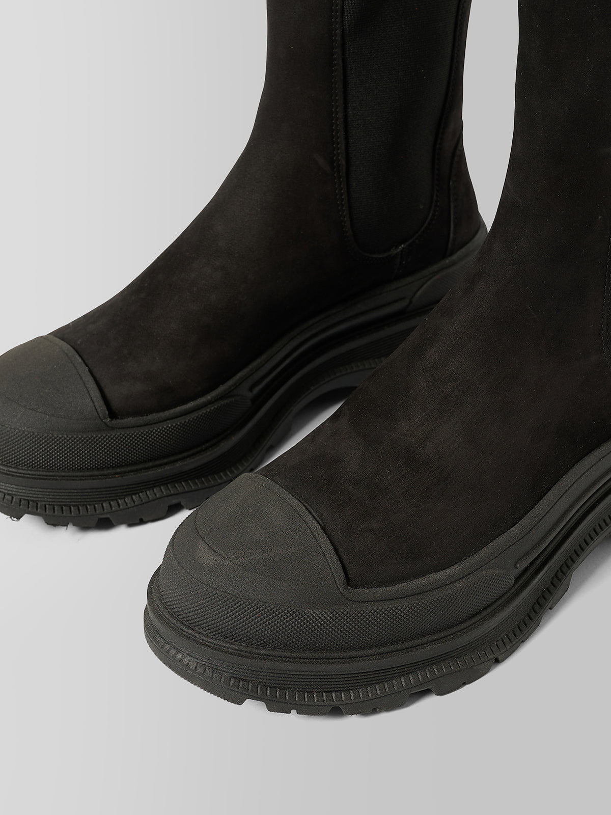 The Baltimore Black Water-Resistant Leather