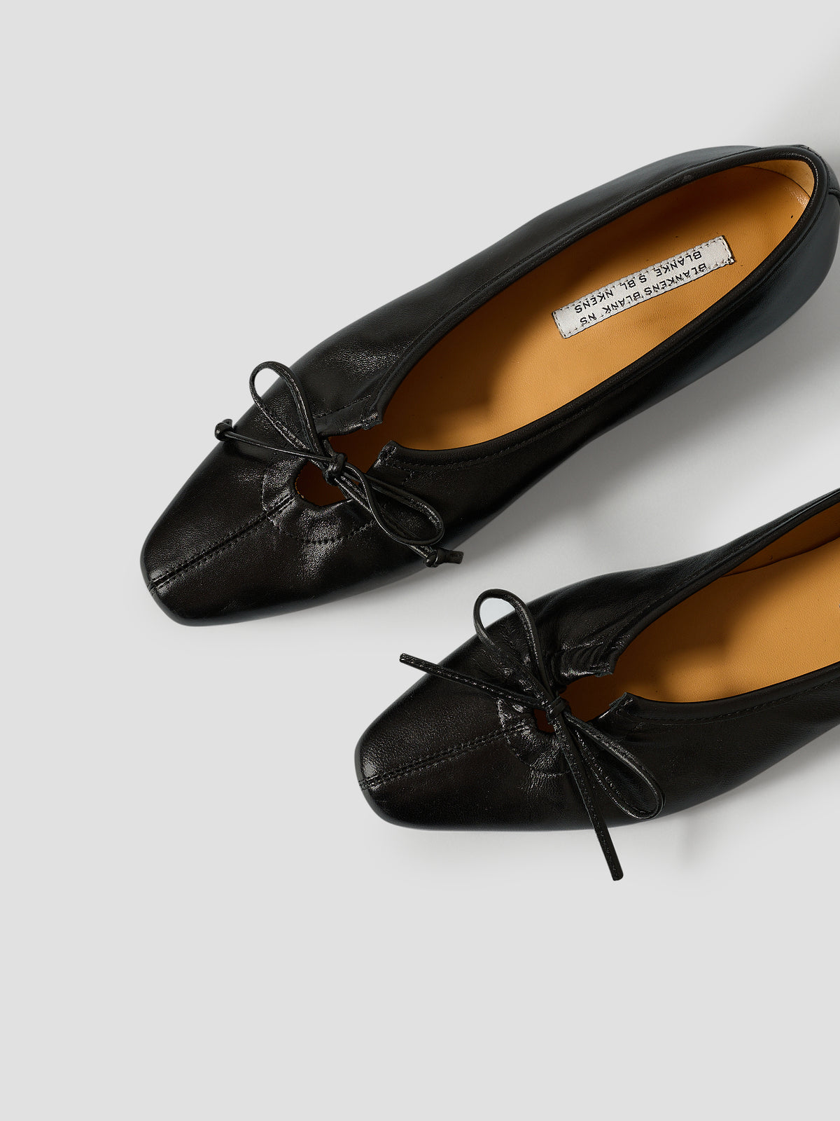 The Lizzy Flat Black Leather