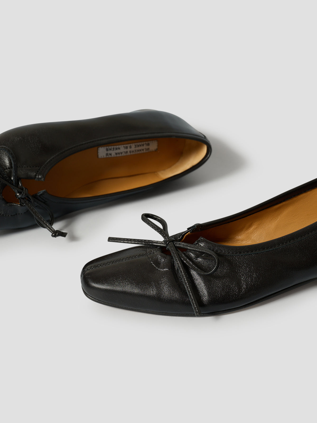 The Lizzy Flat Black Leather