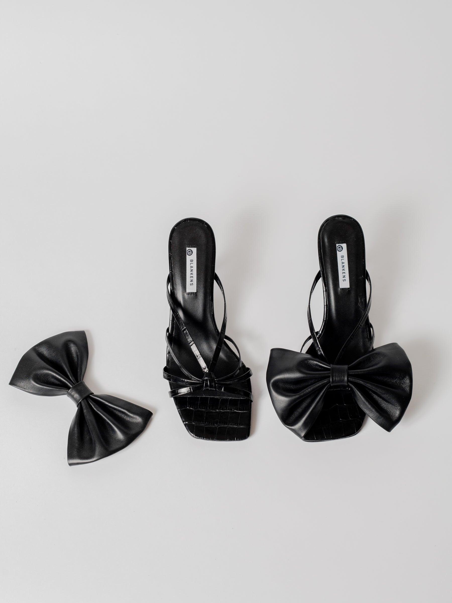 Blankens clip-on bows in black leather
