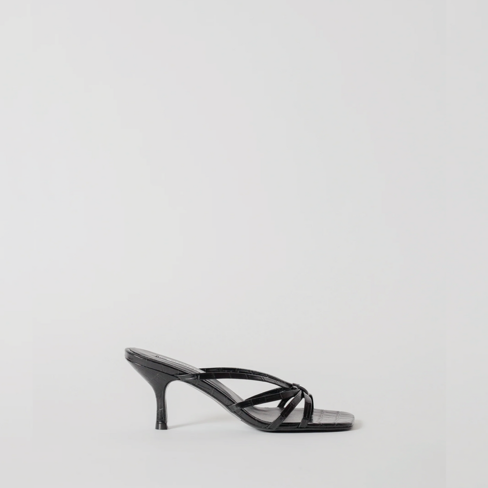 THE JENNIE BLACK