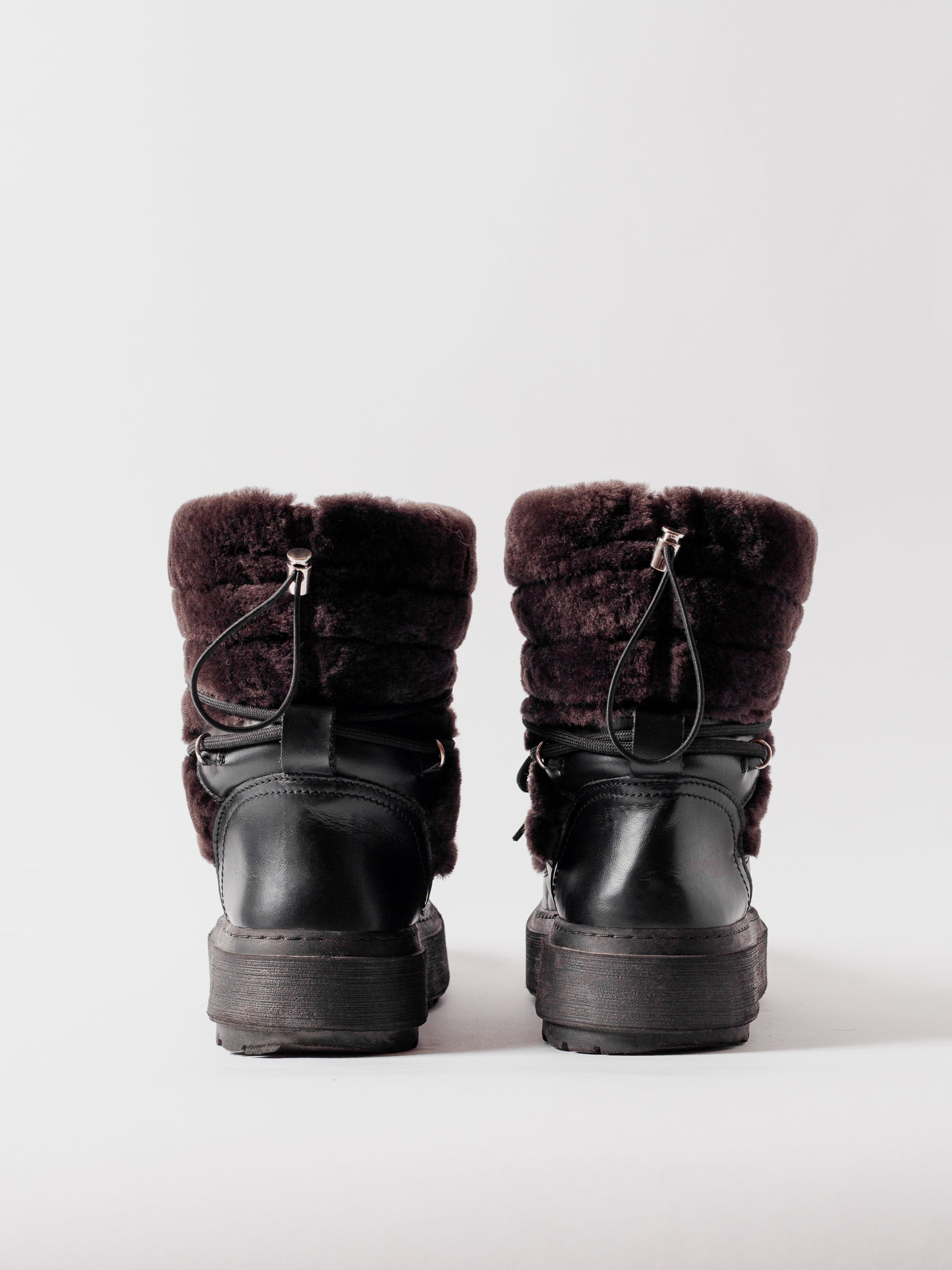 Blankens The Lara Aspen