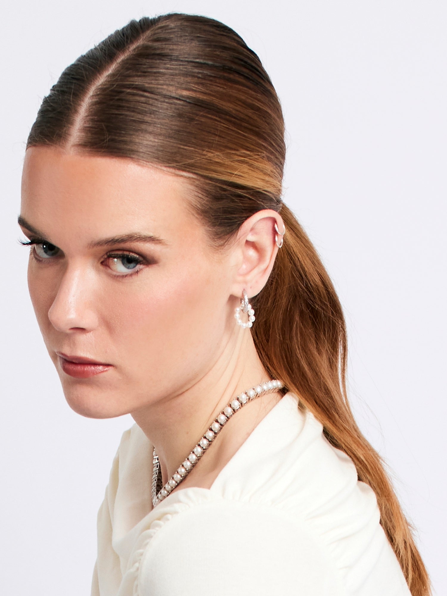 Blankens Pearl and Silver Hoops Earrings