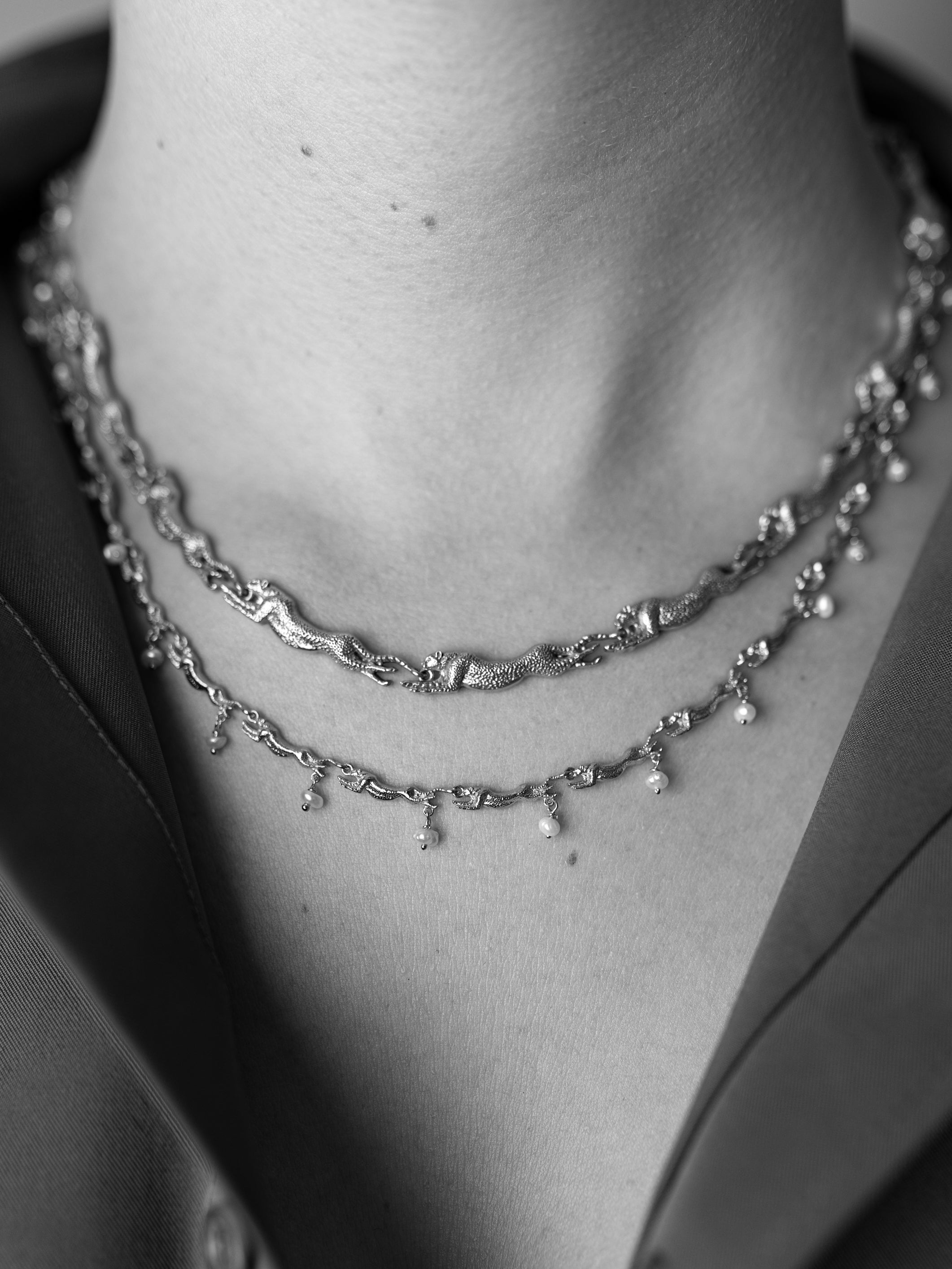 Blankens Pearl and Silver Small Cheetah Chain