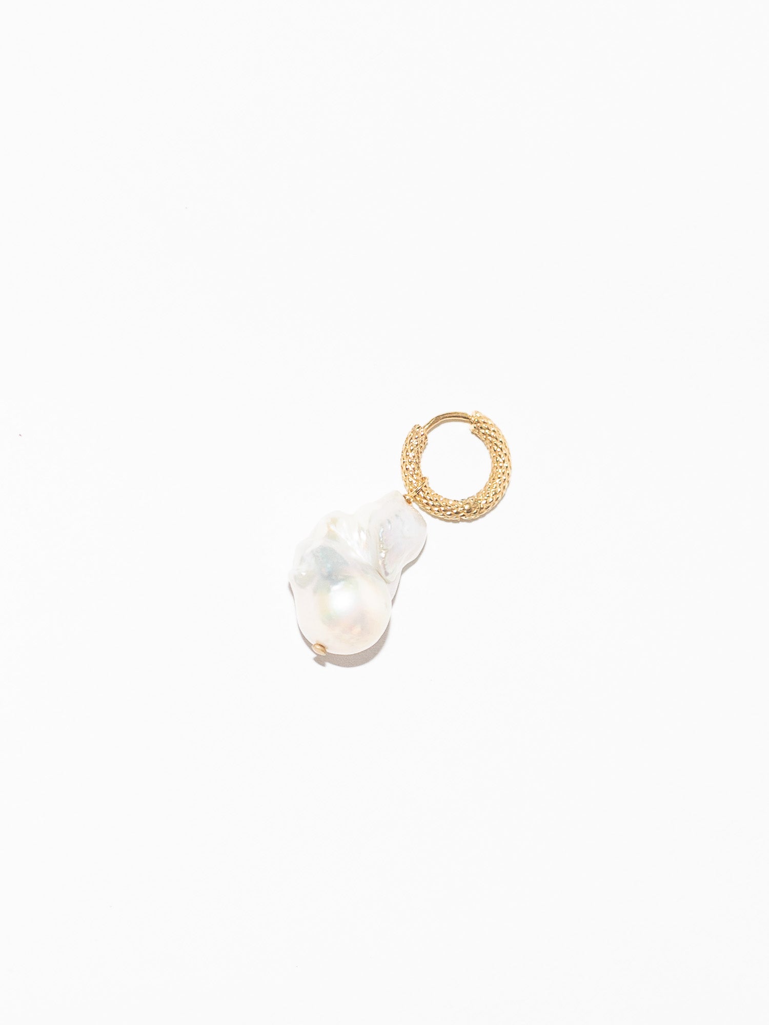 Blankens Single Gold Pearl Earring and Pendant