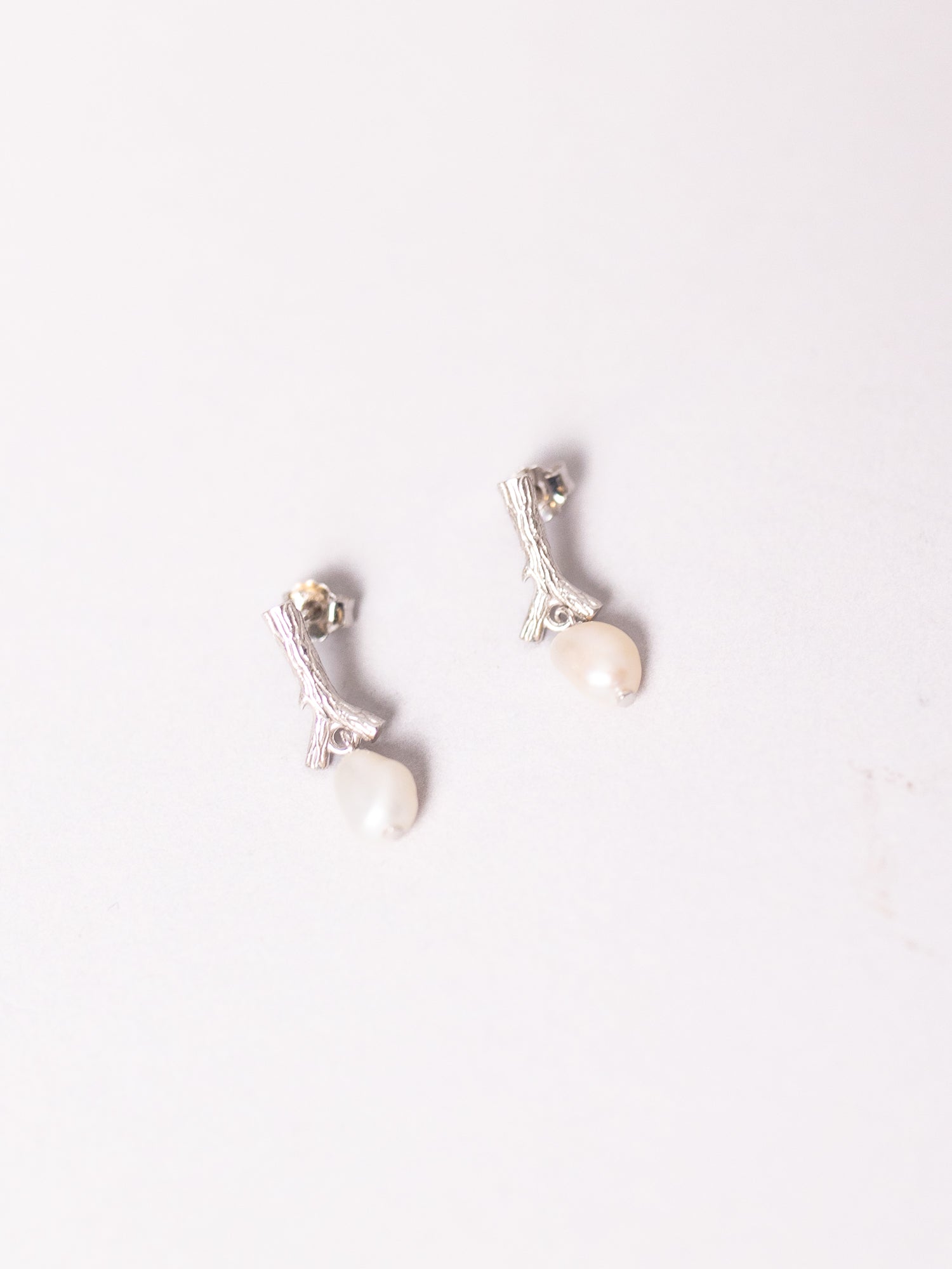 Blankens Stick and Pearl Silver Earring