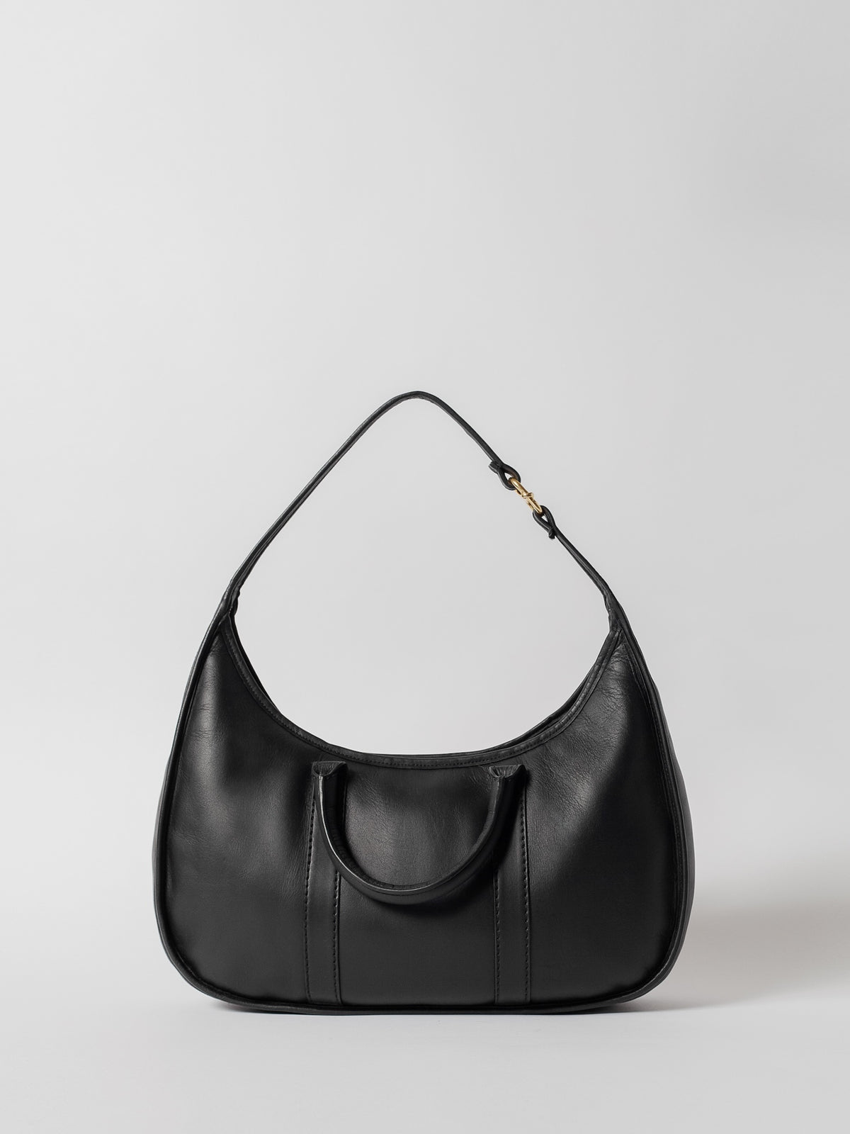 Blankens The Banana Bag in black leather