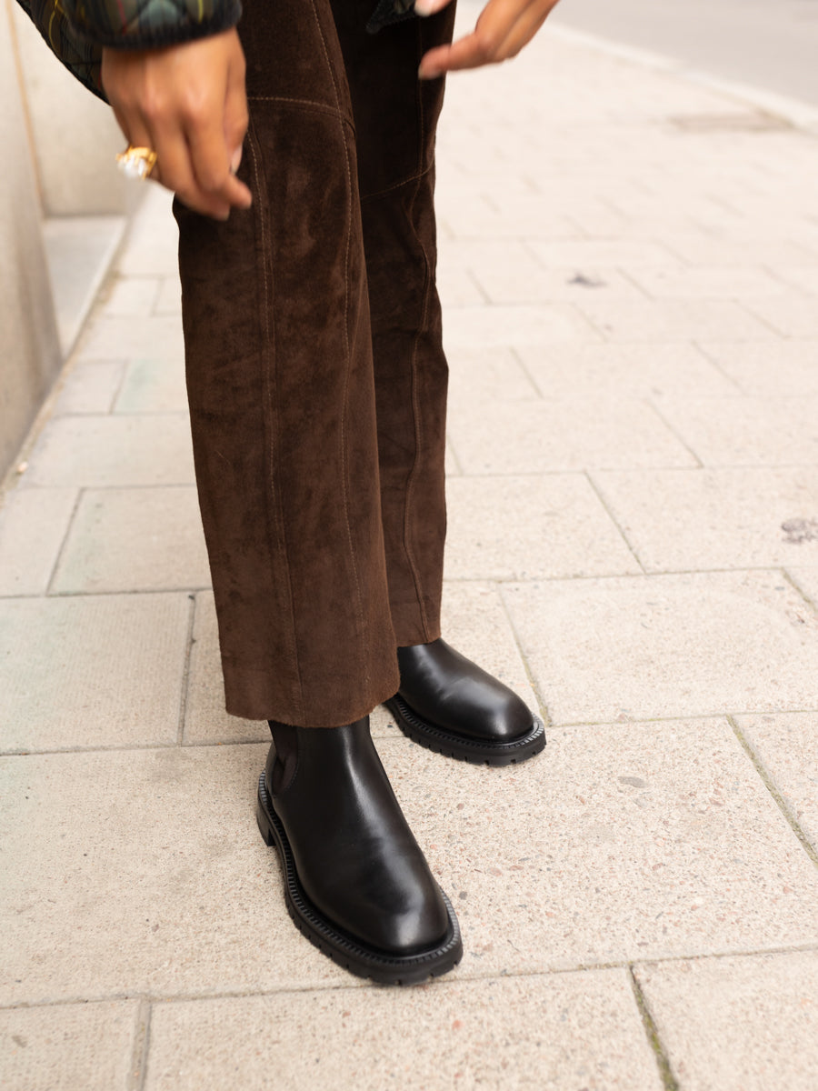 Blankens The Billie Black