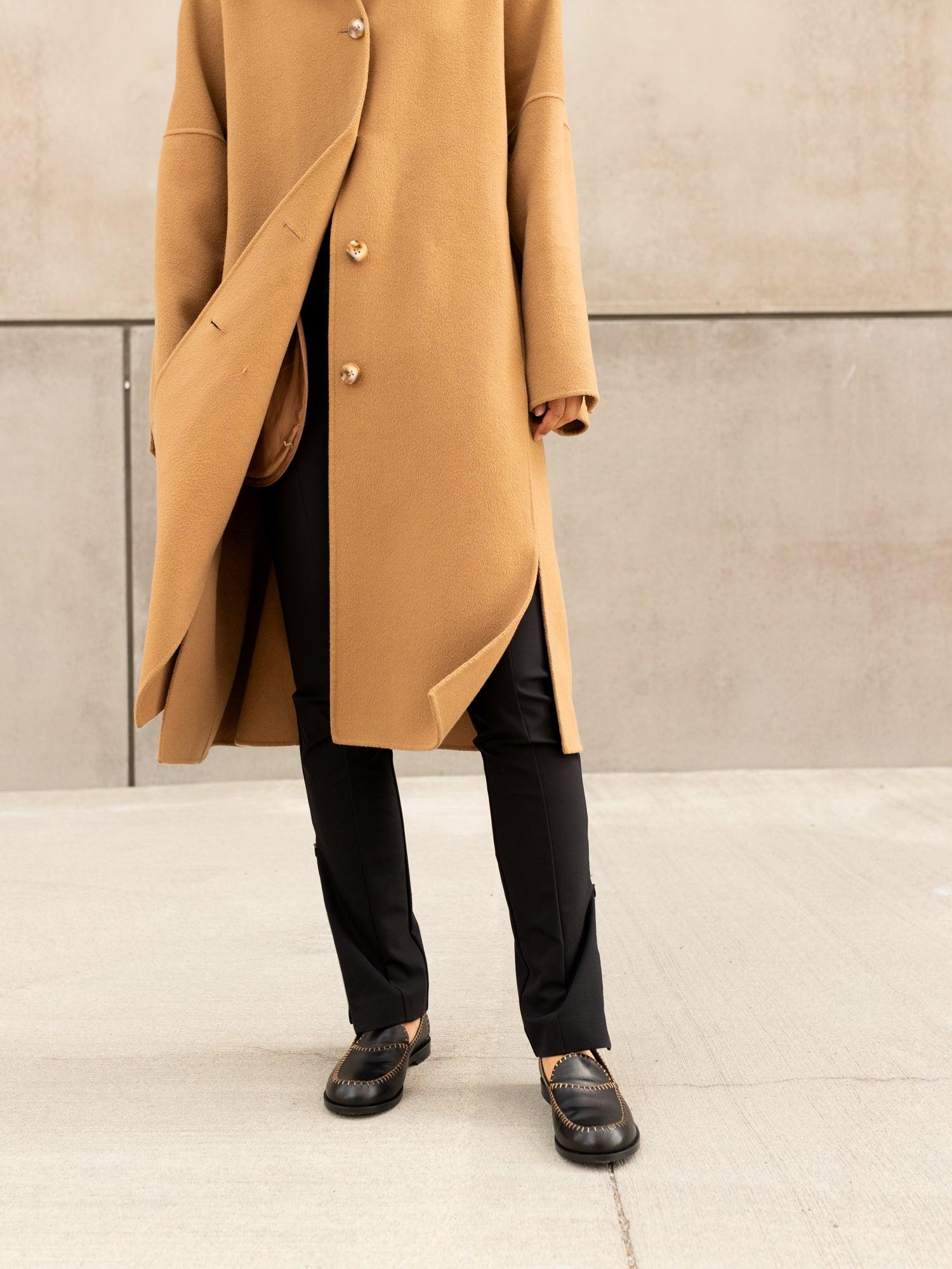 Blankens The Celeste Contrast Stitching loafers