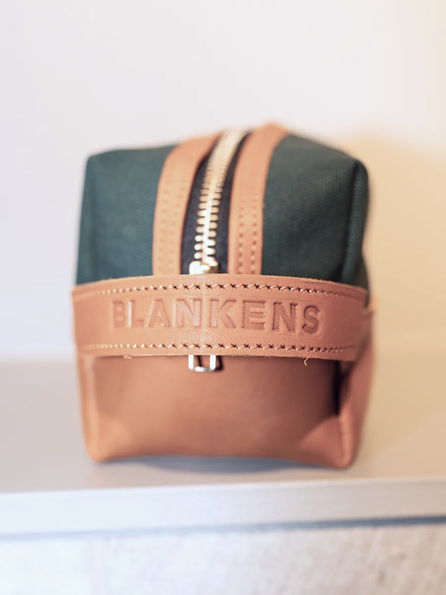 Blankens The Dennis beauty bag in green
