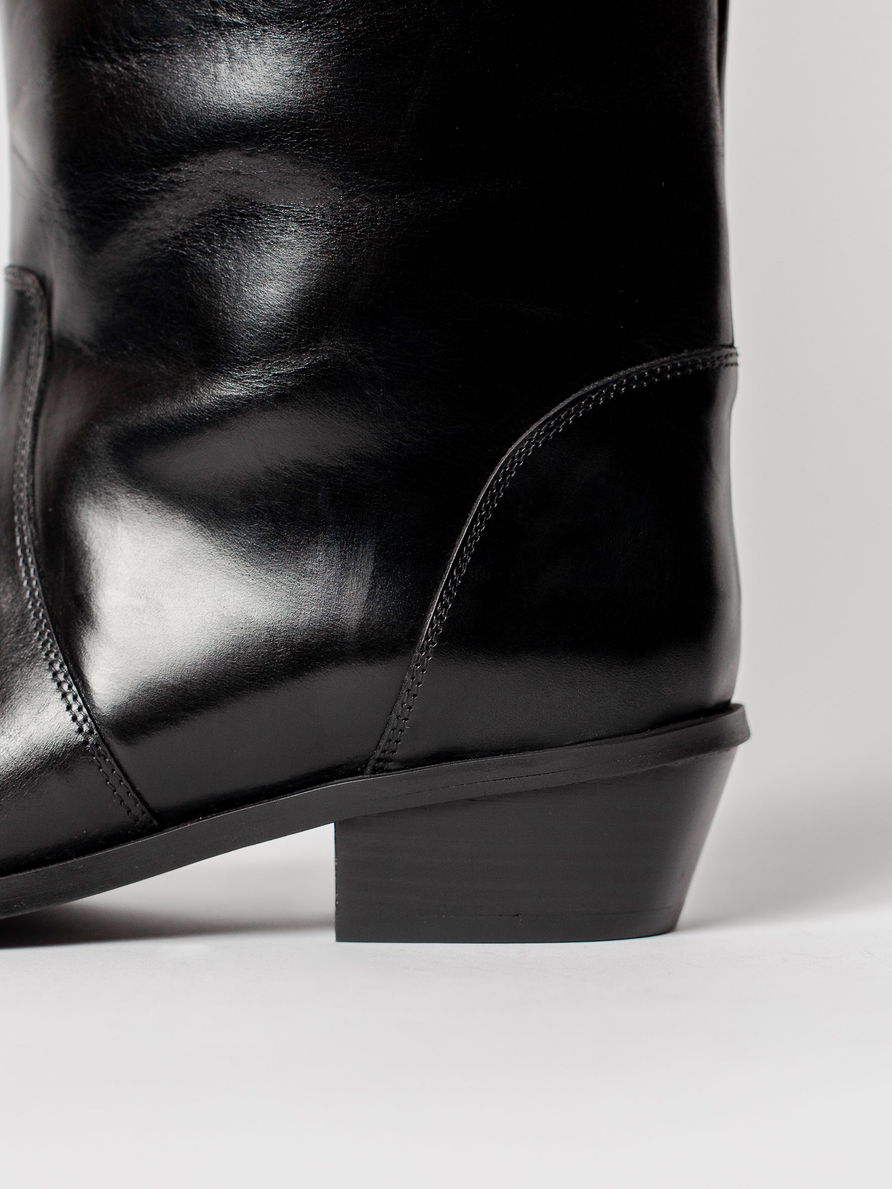 Blankens The Frances tall boot