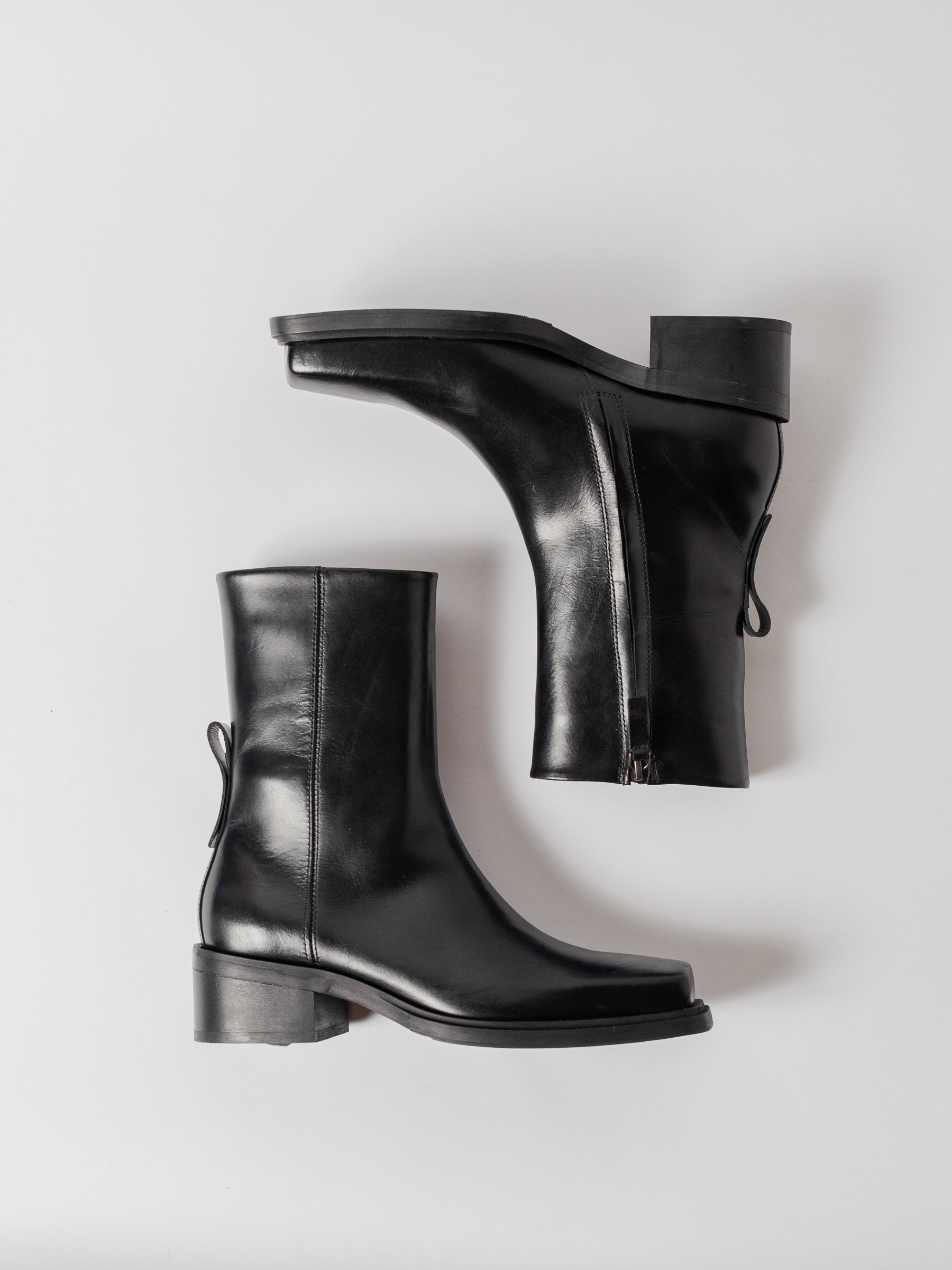 Blankens The Hedda Black leather boots