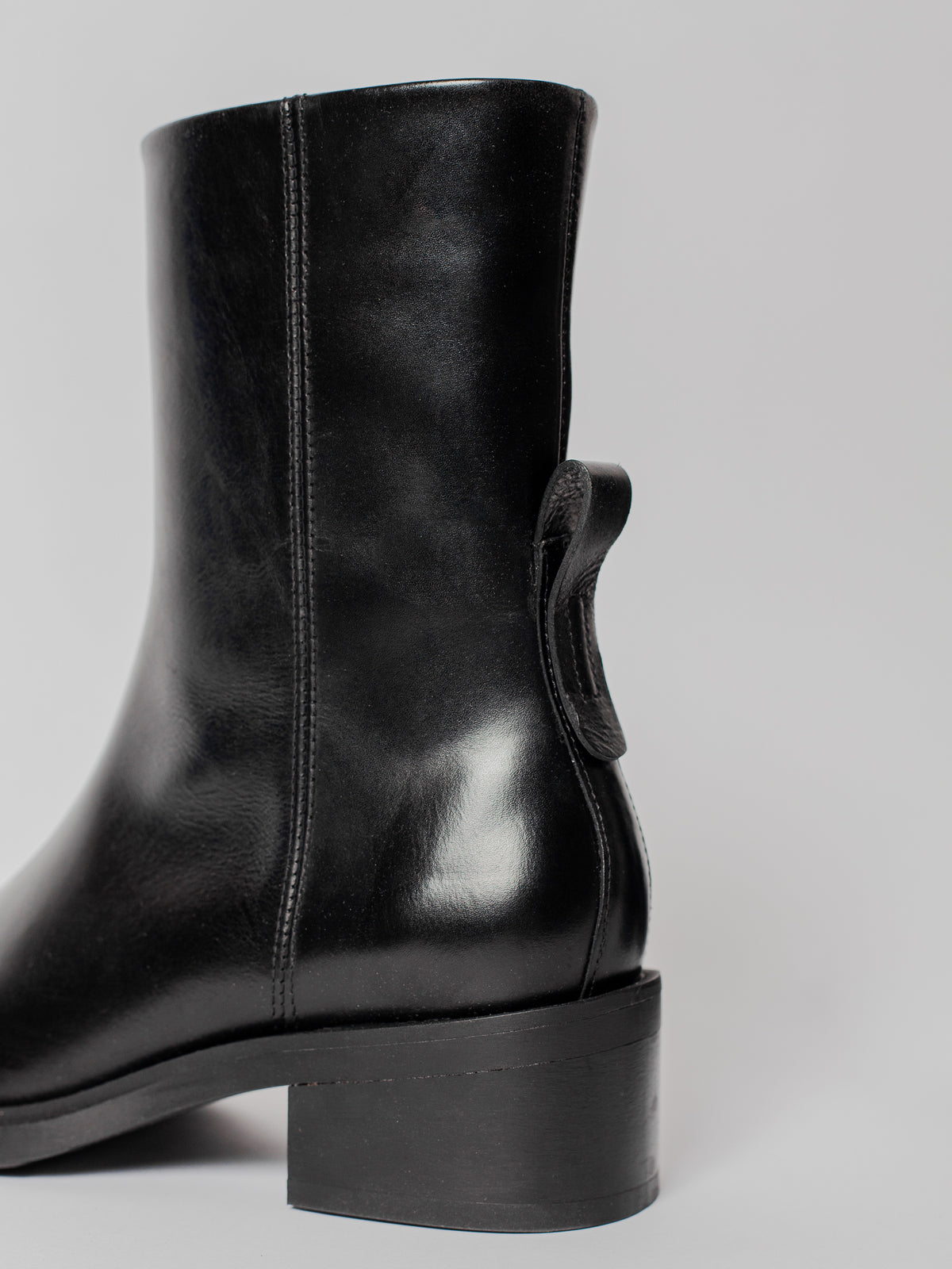 Blankens The Hedda Black leather boots