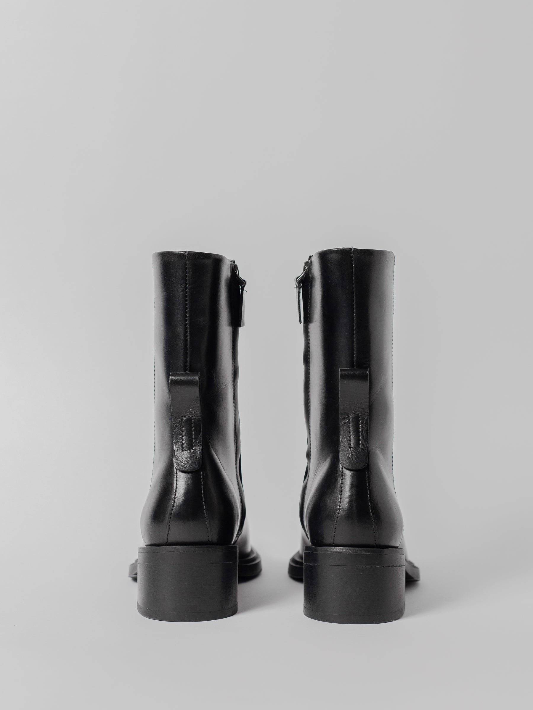 Blankens The Hedda Black leather boots