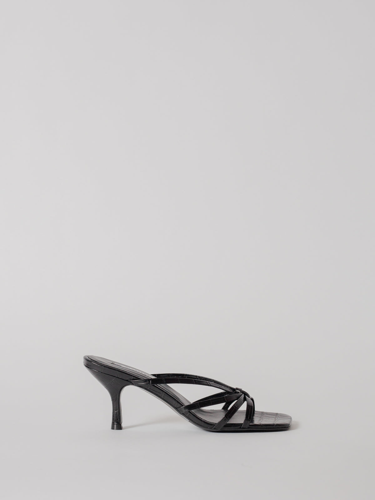 Blankens The Jennie Black heels in croc