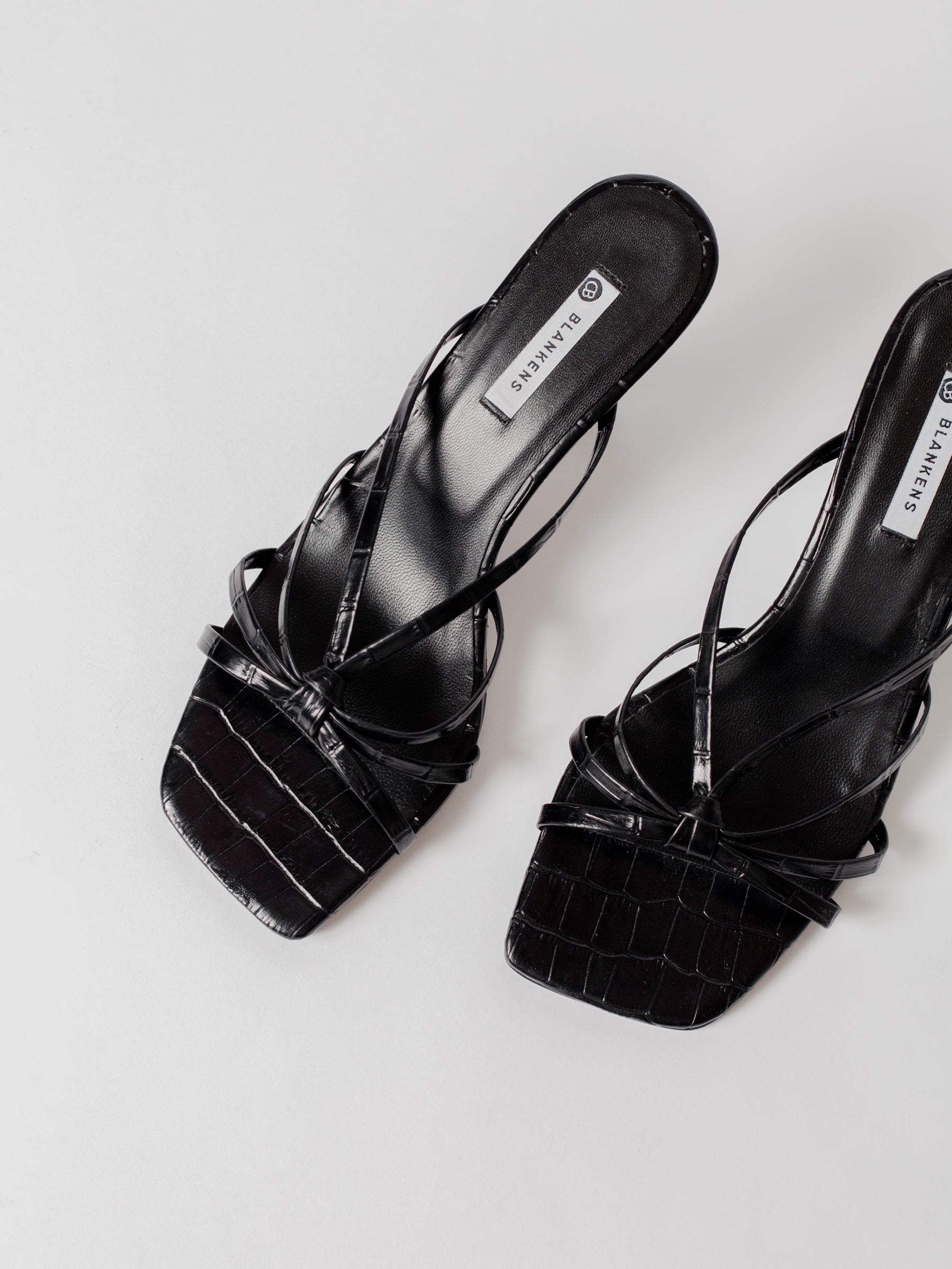 Blankens The Jennie Black heels in croc