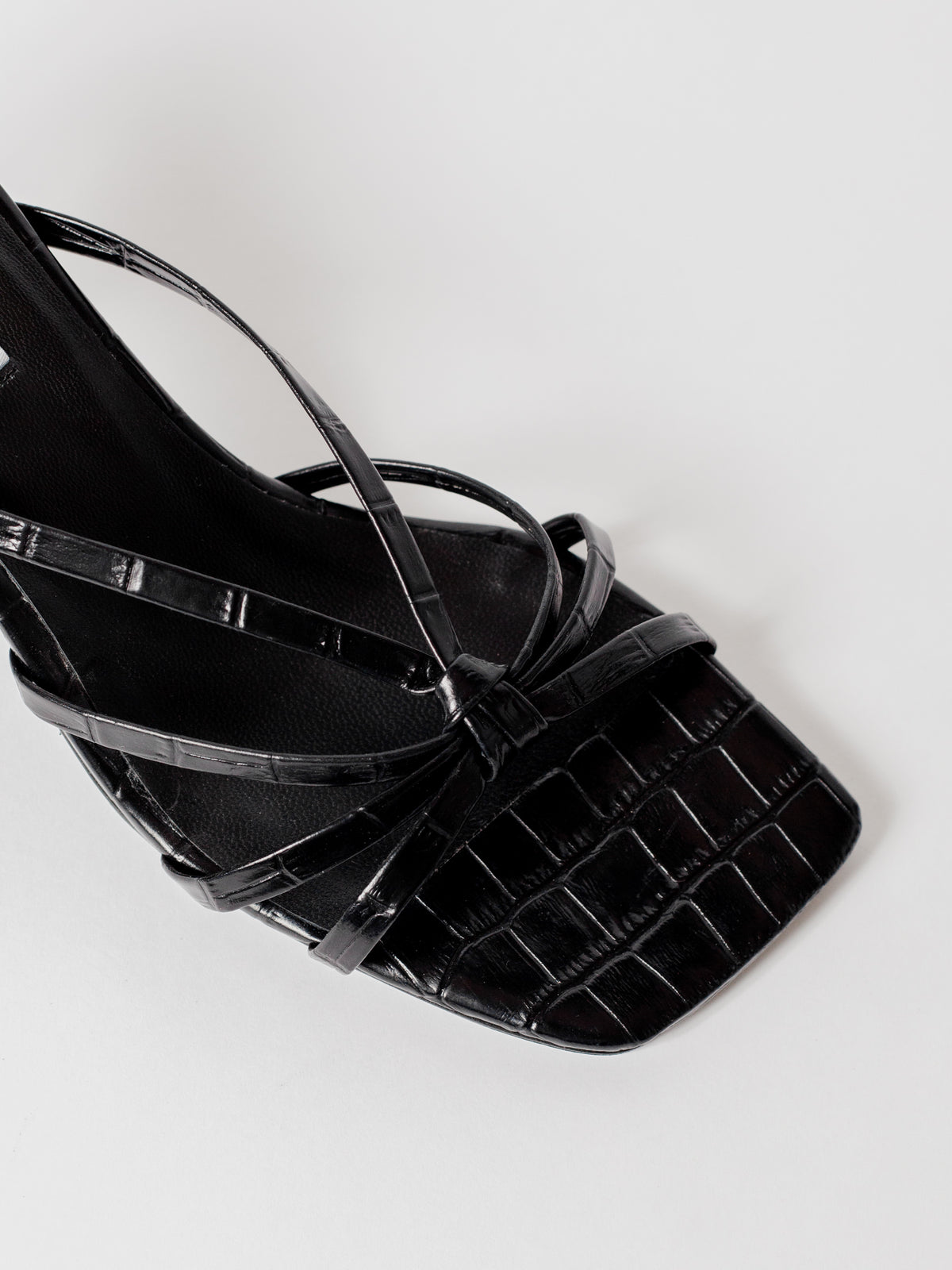Blankens The Jennie Black heels in croc