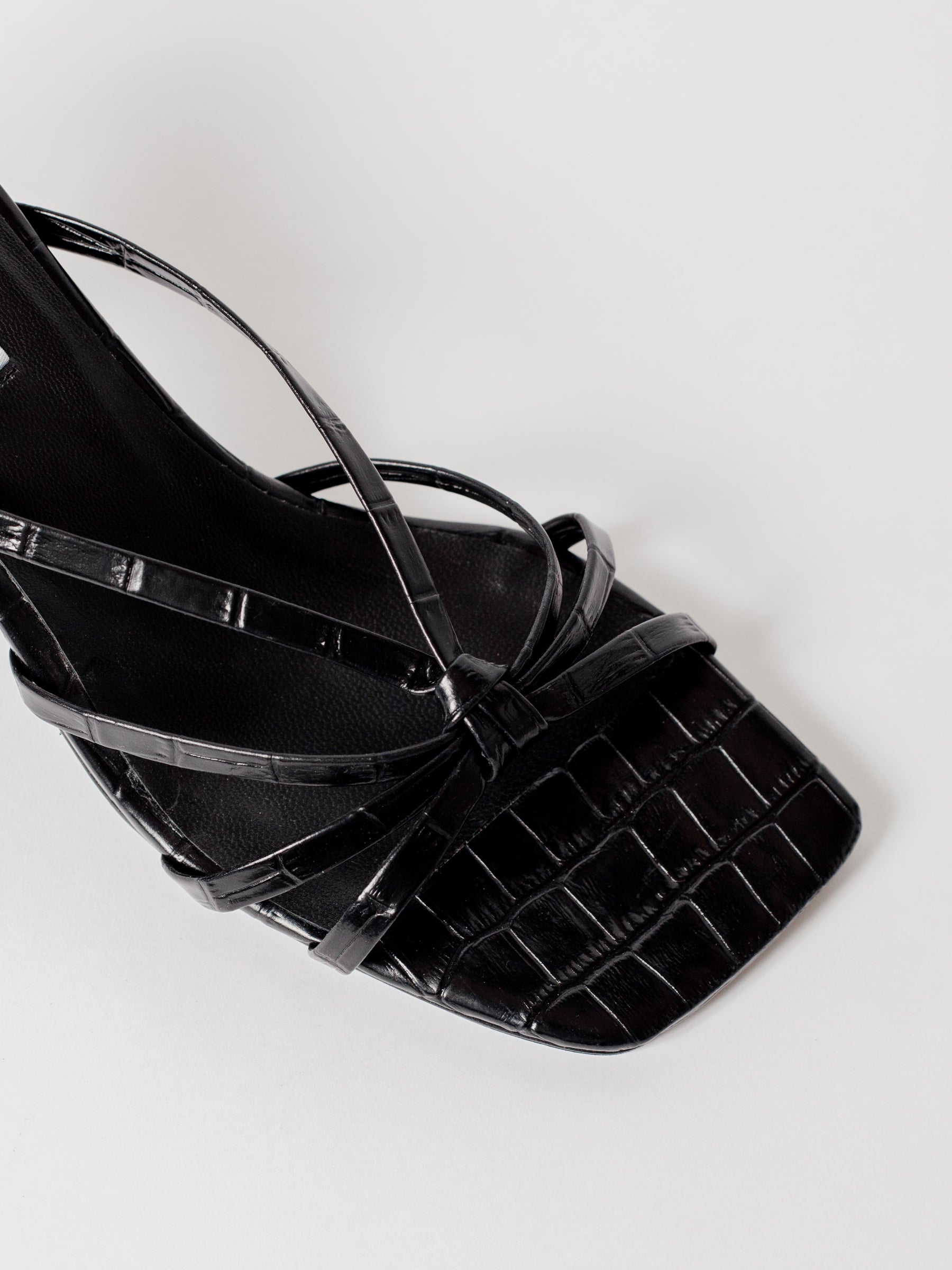 Blankens The Jennie Black heels in croc