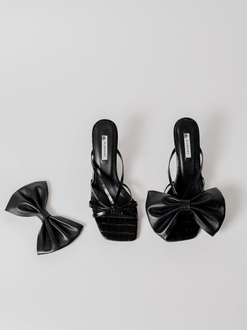 Blankens The Jennie Black heels in croc