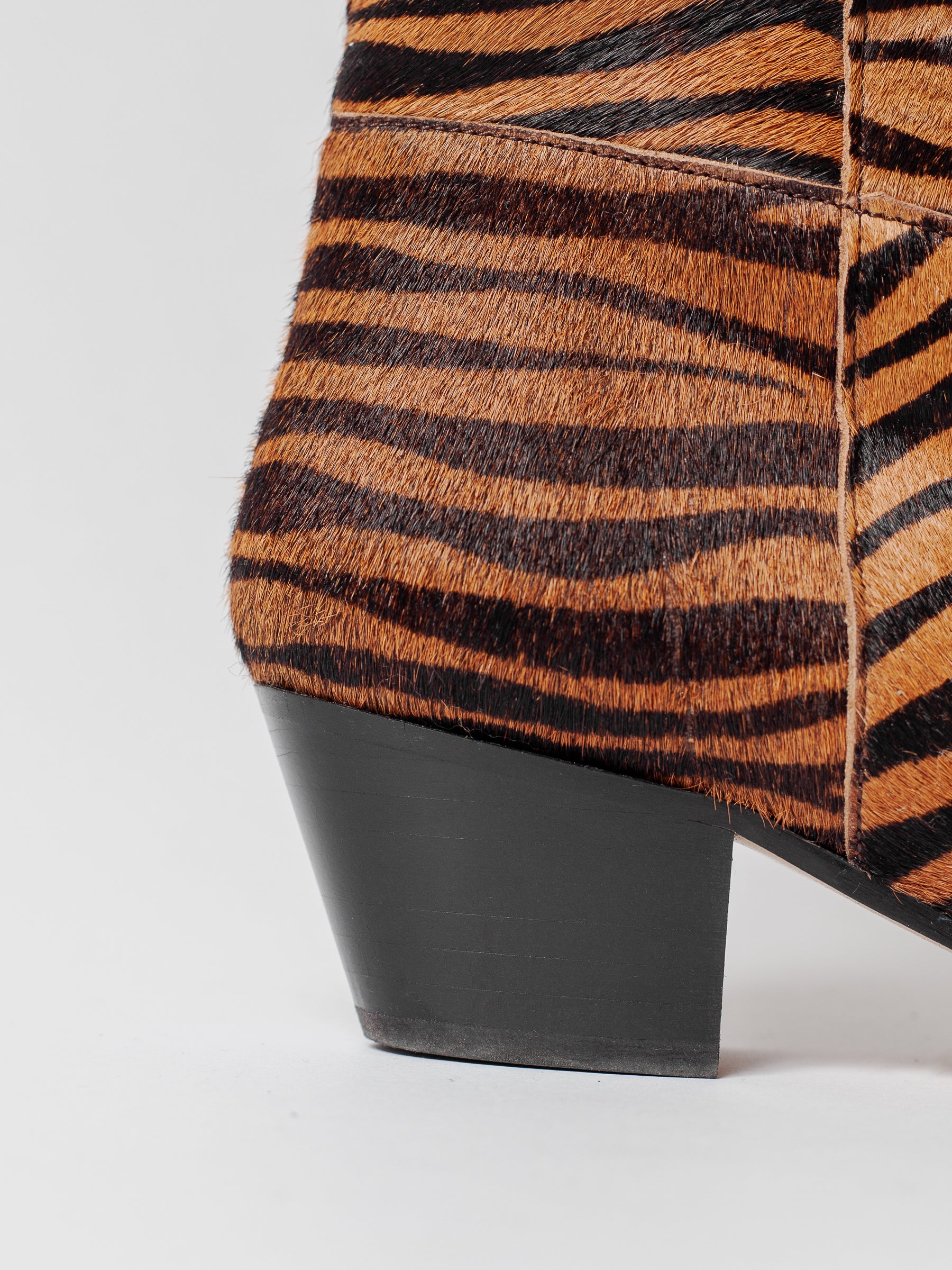 Blankens The Joan High Rust Zebra boots