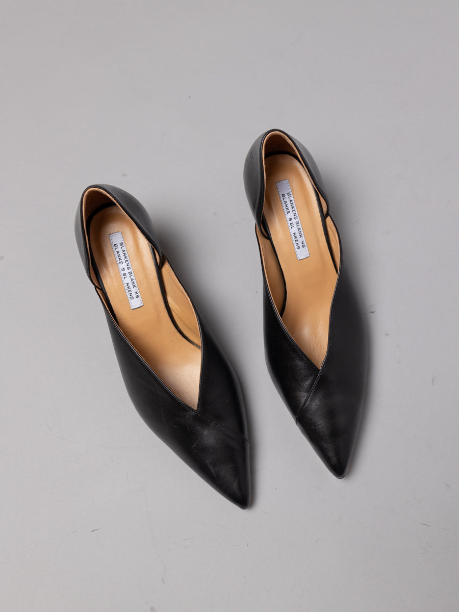 Blankens The Radford Black