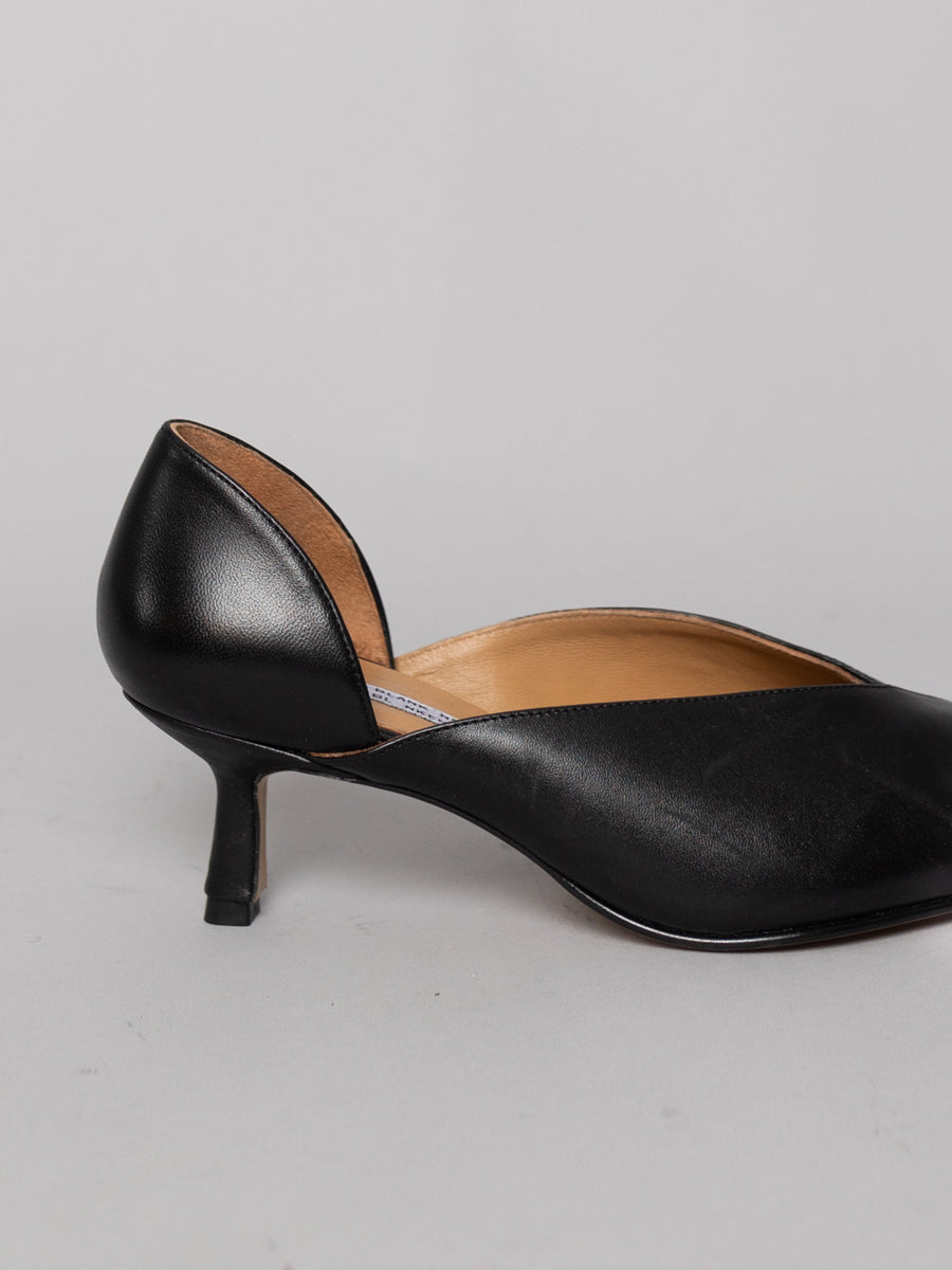 Blankens The Radford Black
