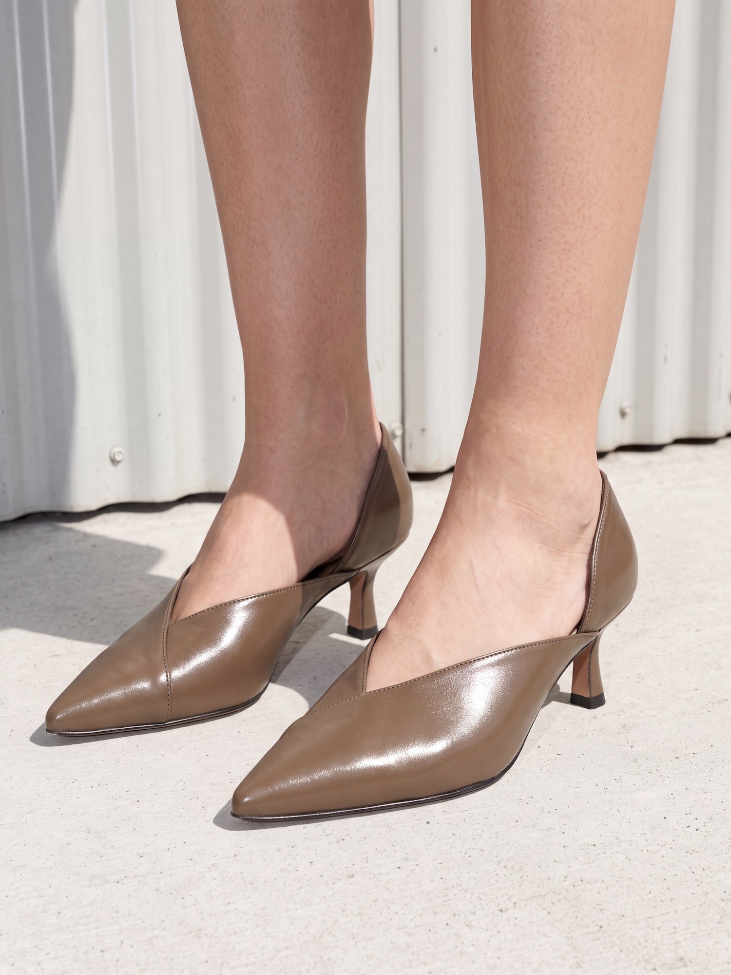 THE RADFORD GREY OLIVE
