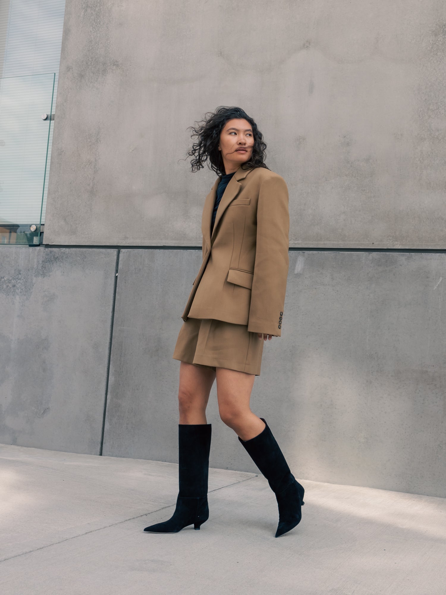 Blankens The Sydney Black Suede Knee-high Boots