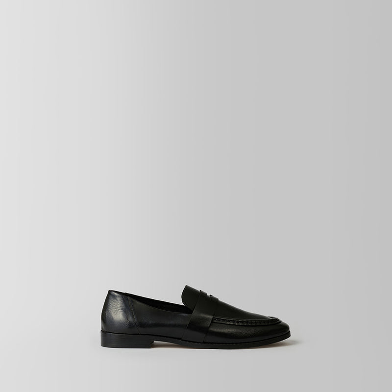 Blankens The Vienna black leather loafer
