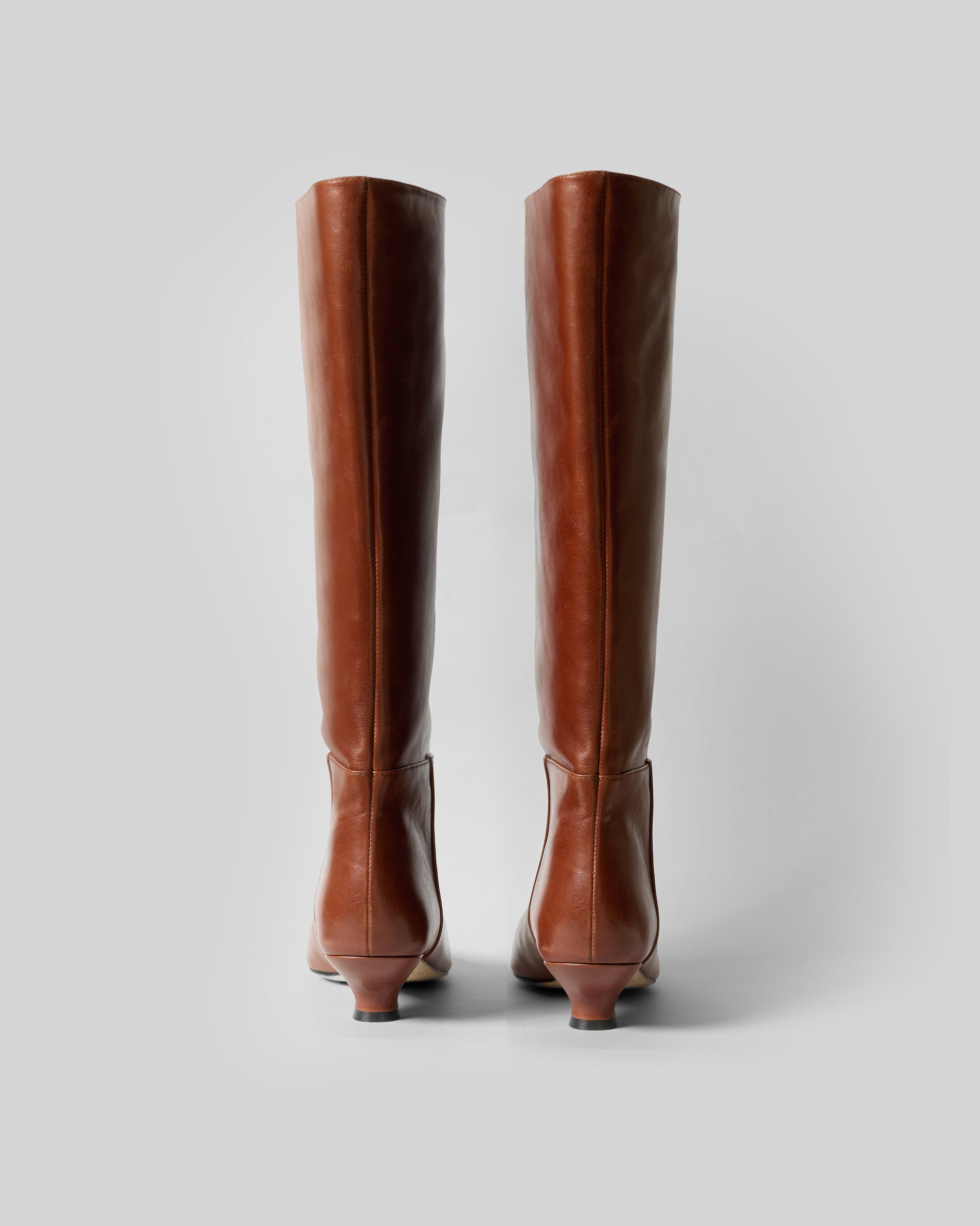 THE SYDNEY BROWN LEATHER