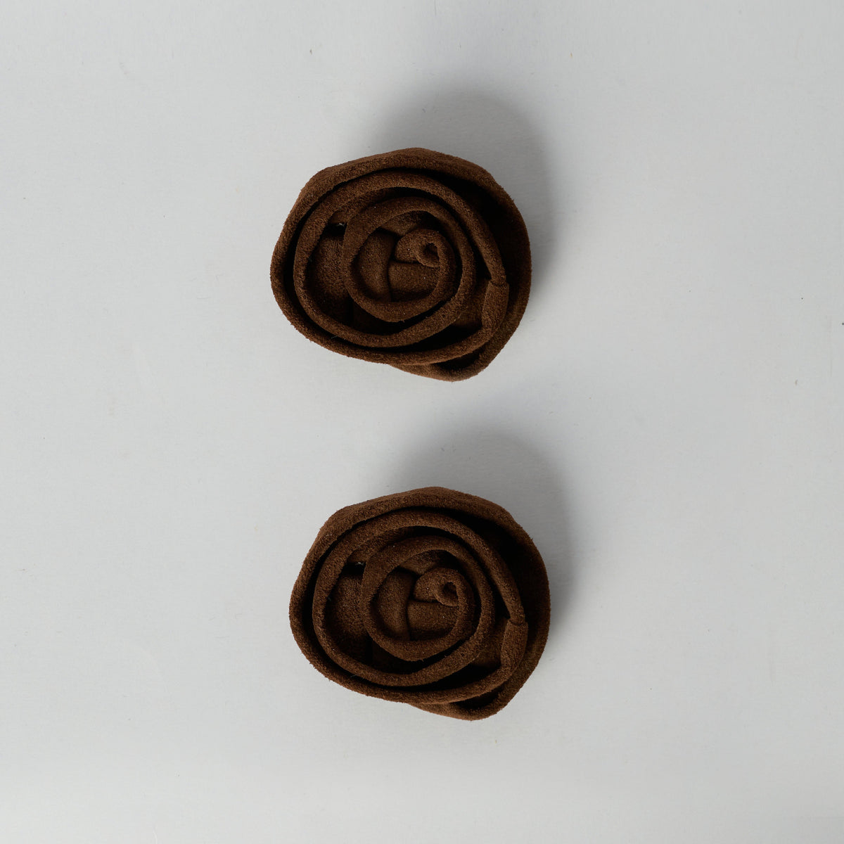 Blankens Chocolate Brown Clip-On Rose