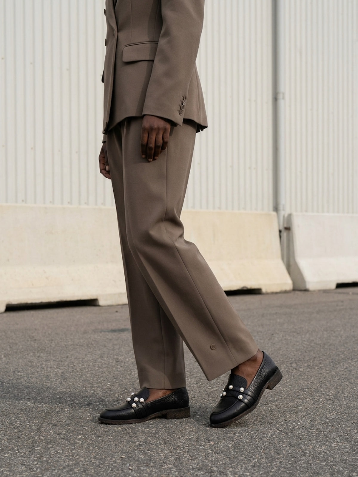 The Ebba Black Pebbled Leather