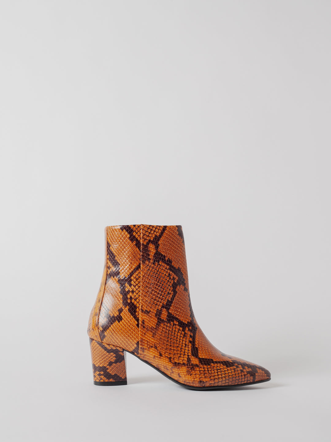 Blankens The Riverside Boot Serpent, Reptile embossed calf leather. Serpent embossed leather. Fall Winter boot. Pointy toe