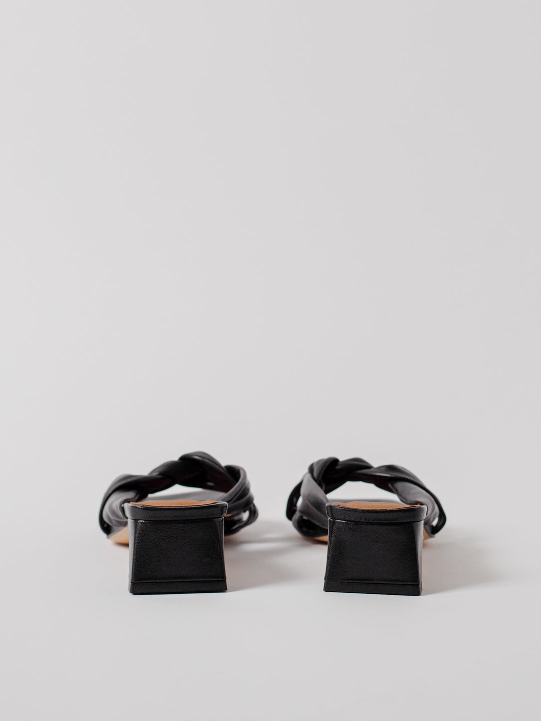 Blankens The Kajsa black leather low heeled sandal