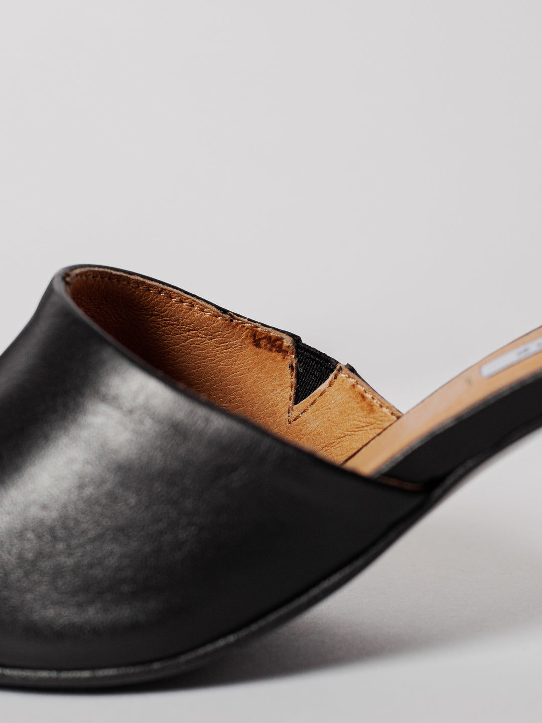 Blankens The Riverside Black Leather back detail slightly pointier toe