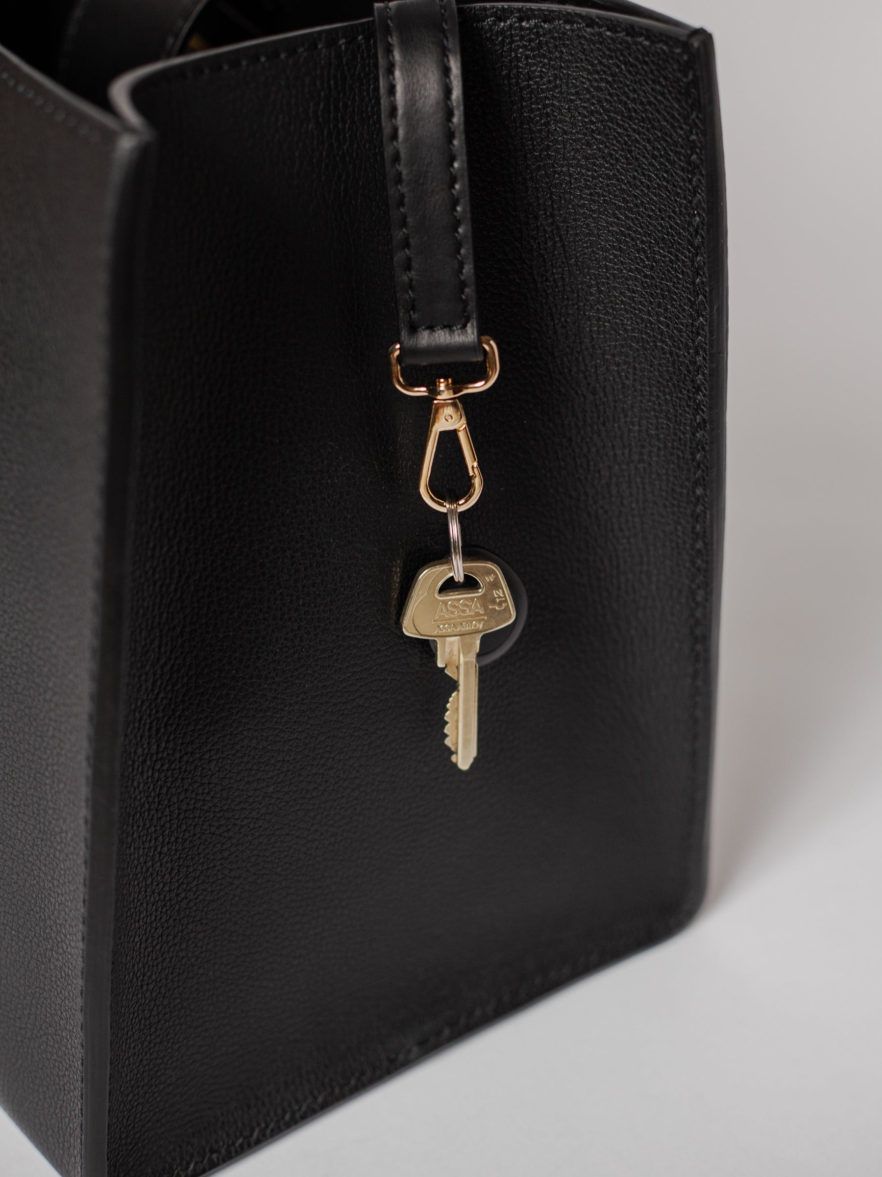 Blankens The Martha Black leather bag