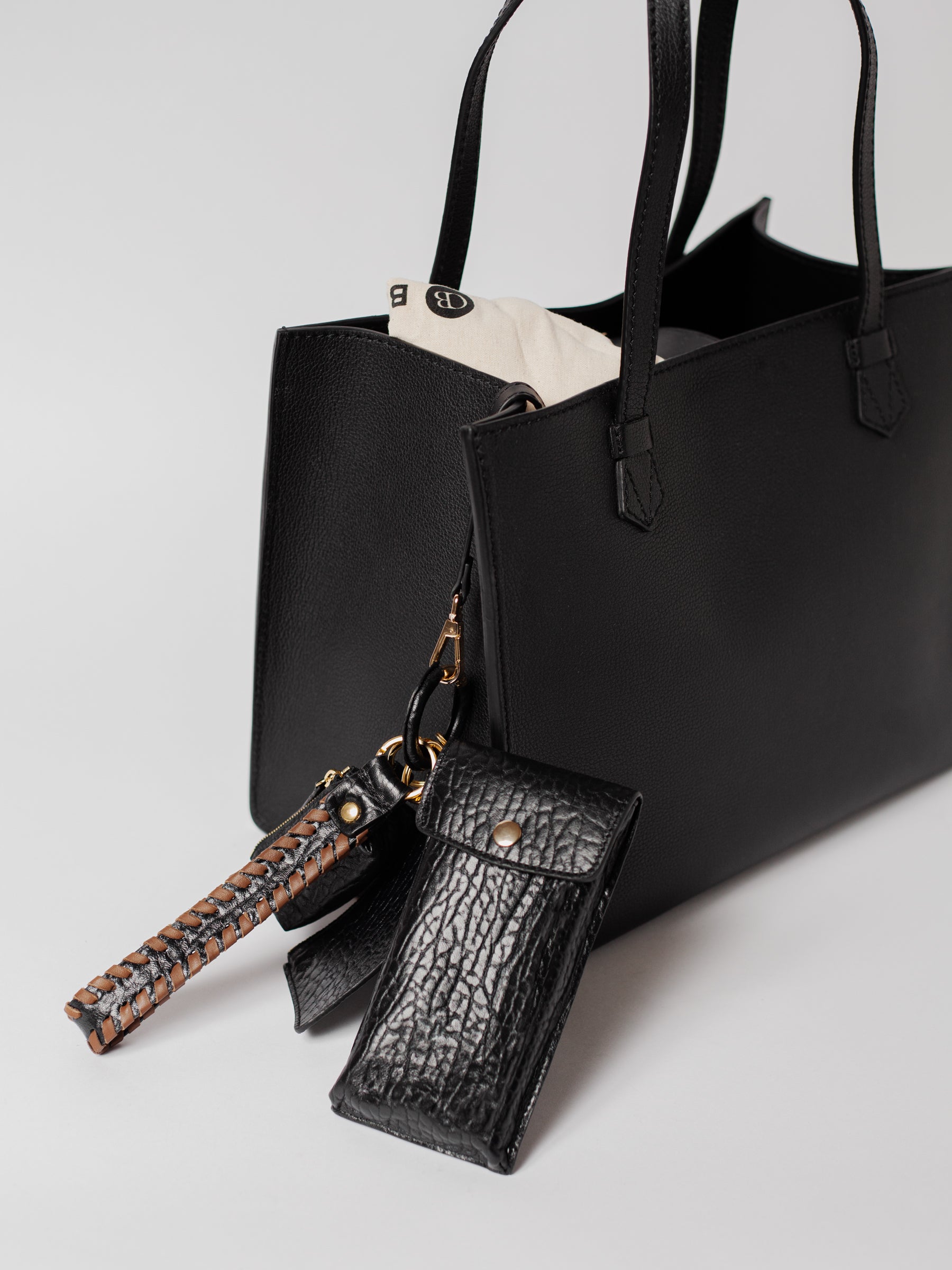 Blankens The Martha Black leather bag