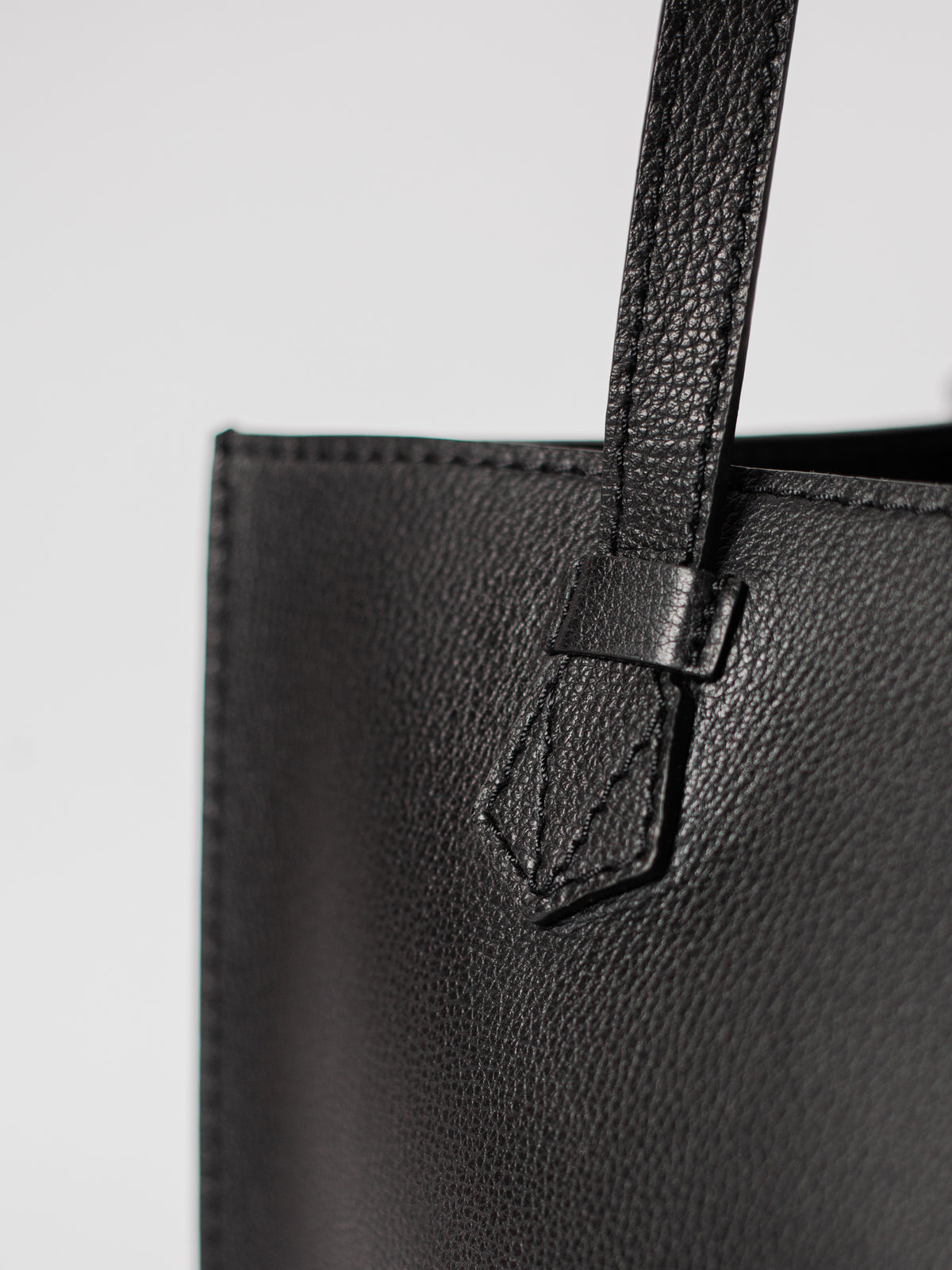 Blankens The Martha Black leather bag