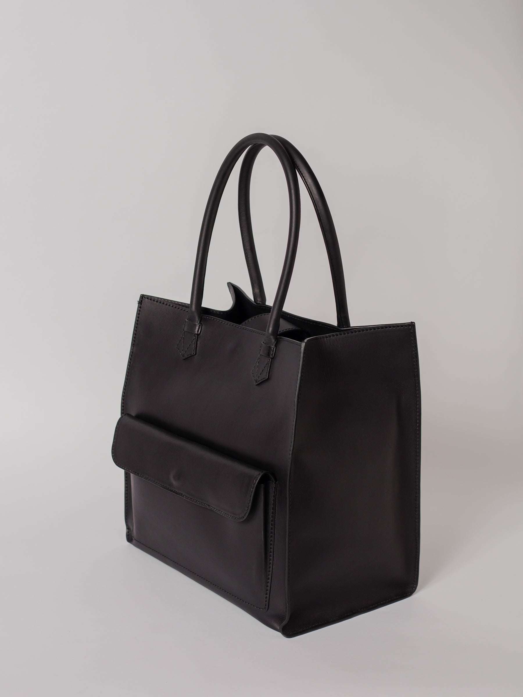 Blankens The Martha Travel black leather weekens bag