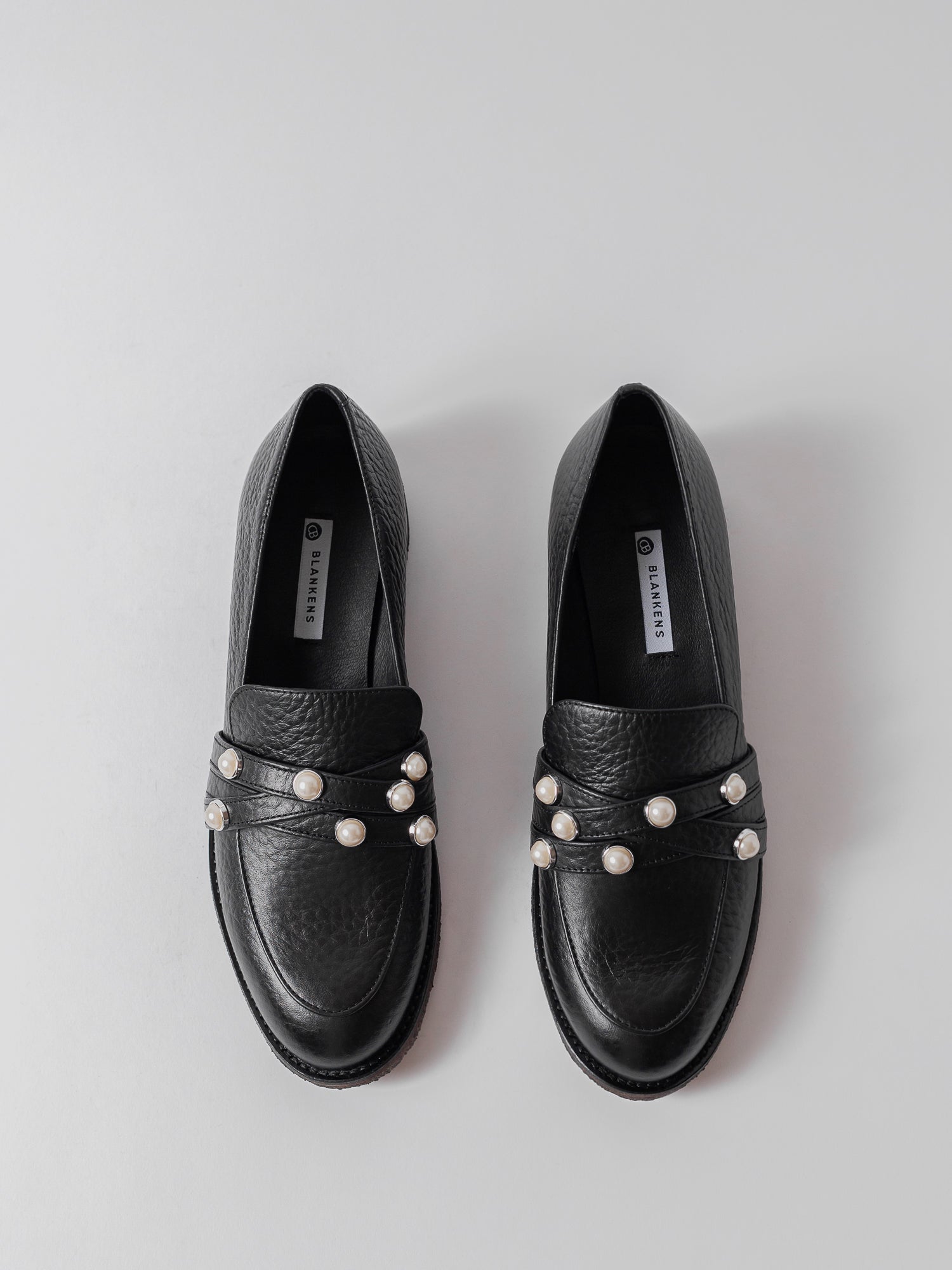 LOAFERS AND FLATS – Blankens